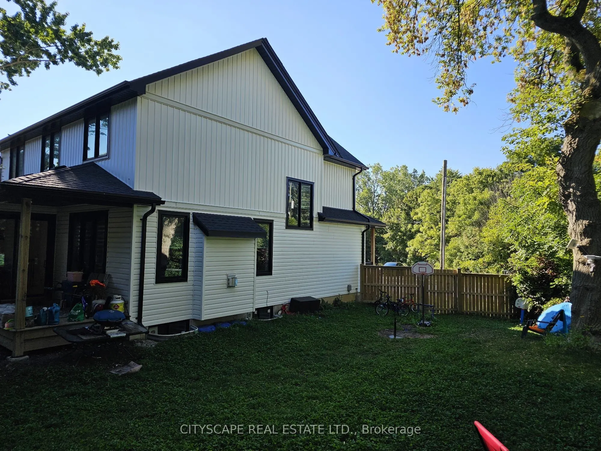 274 Bell Street
