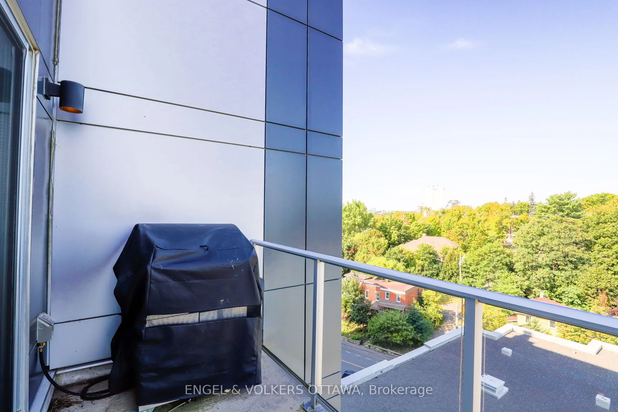 7 Marquette Avenue, #813