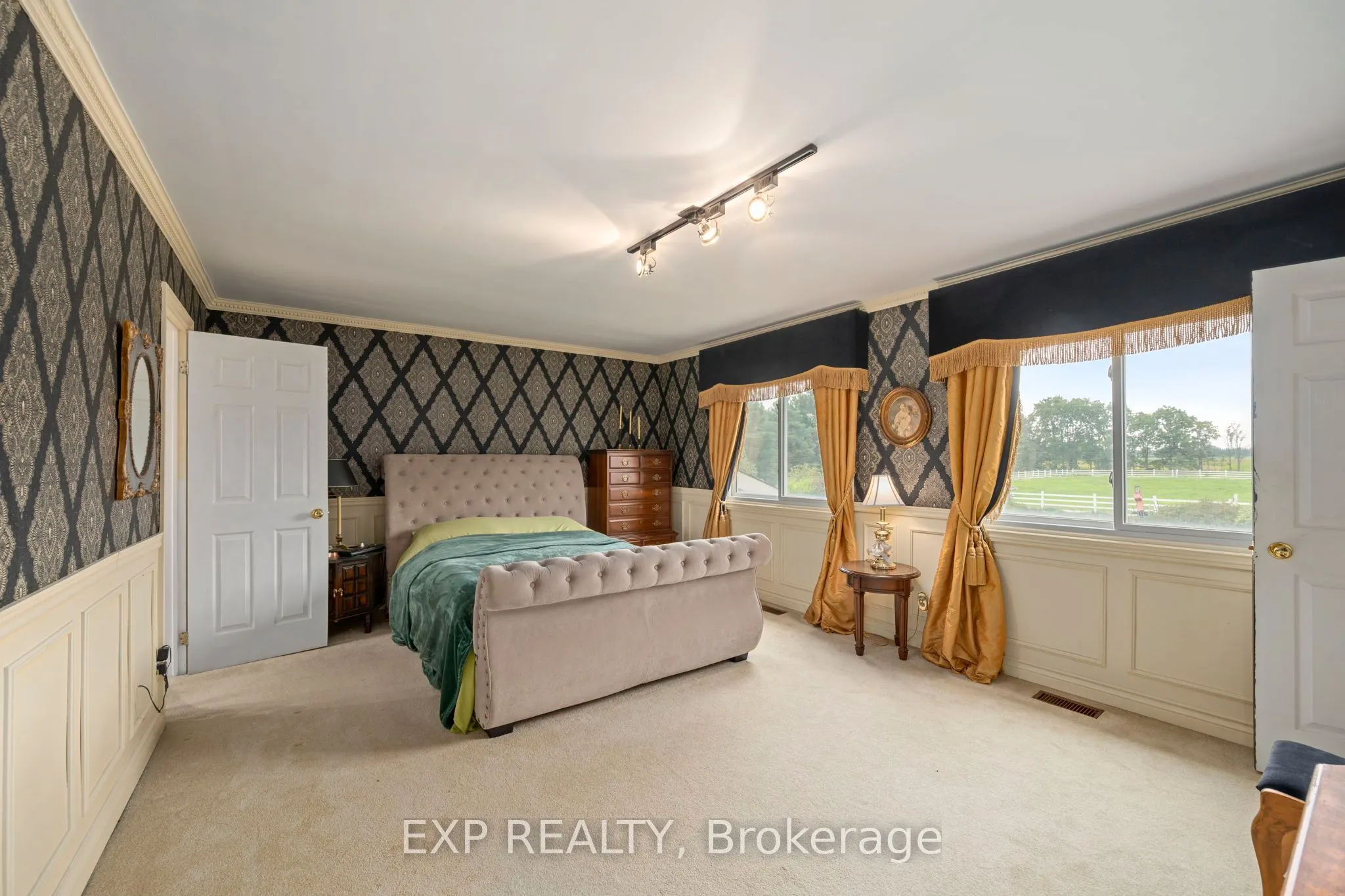8101 Decker Drive
