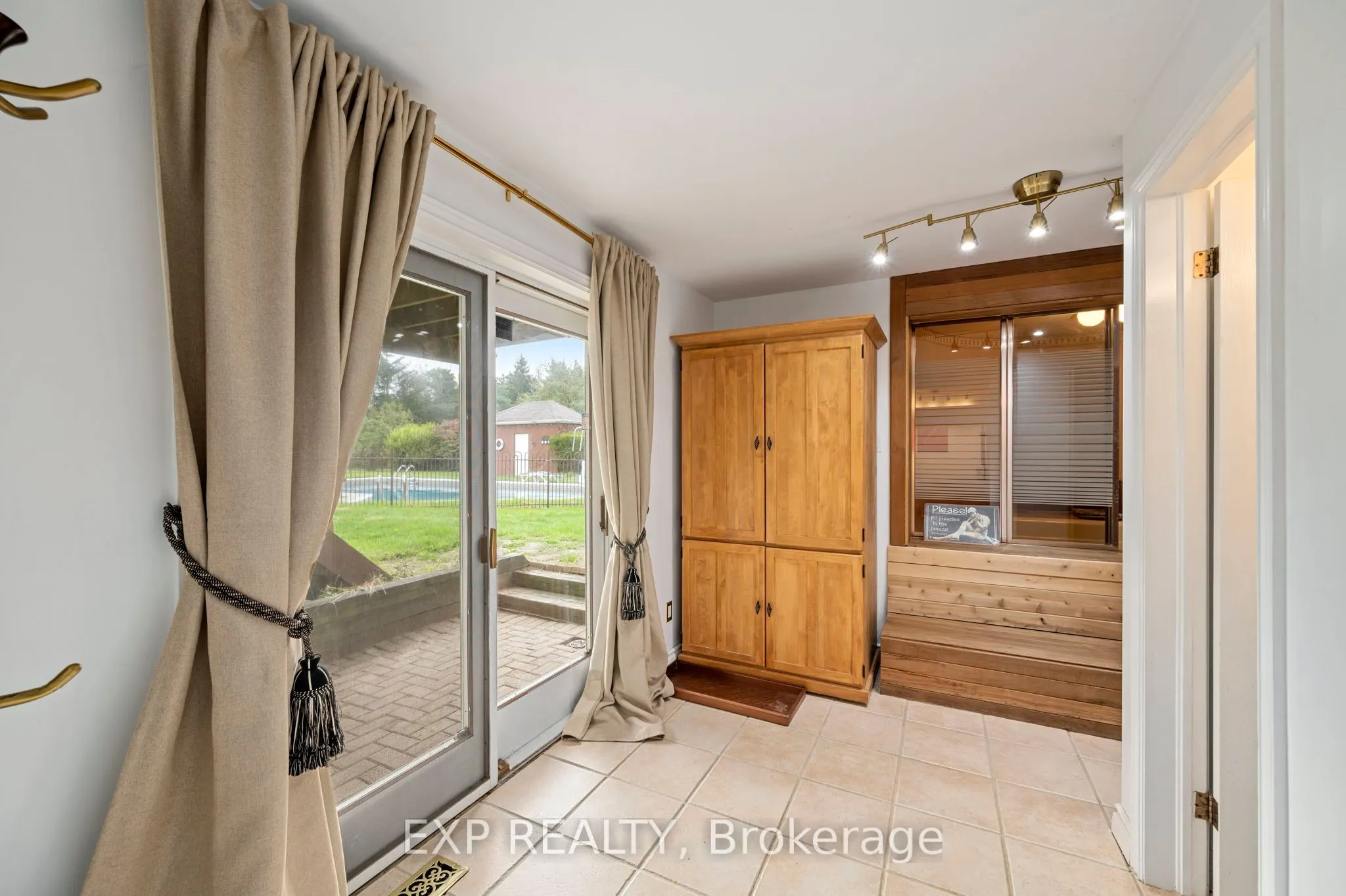 8101 Decker Drive