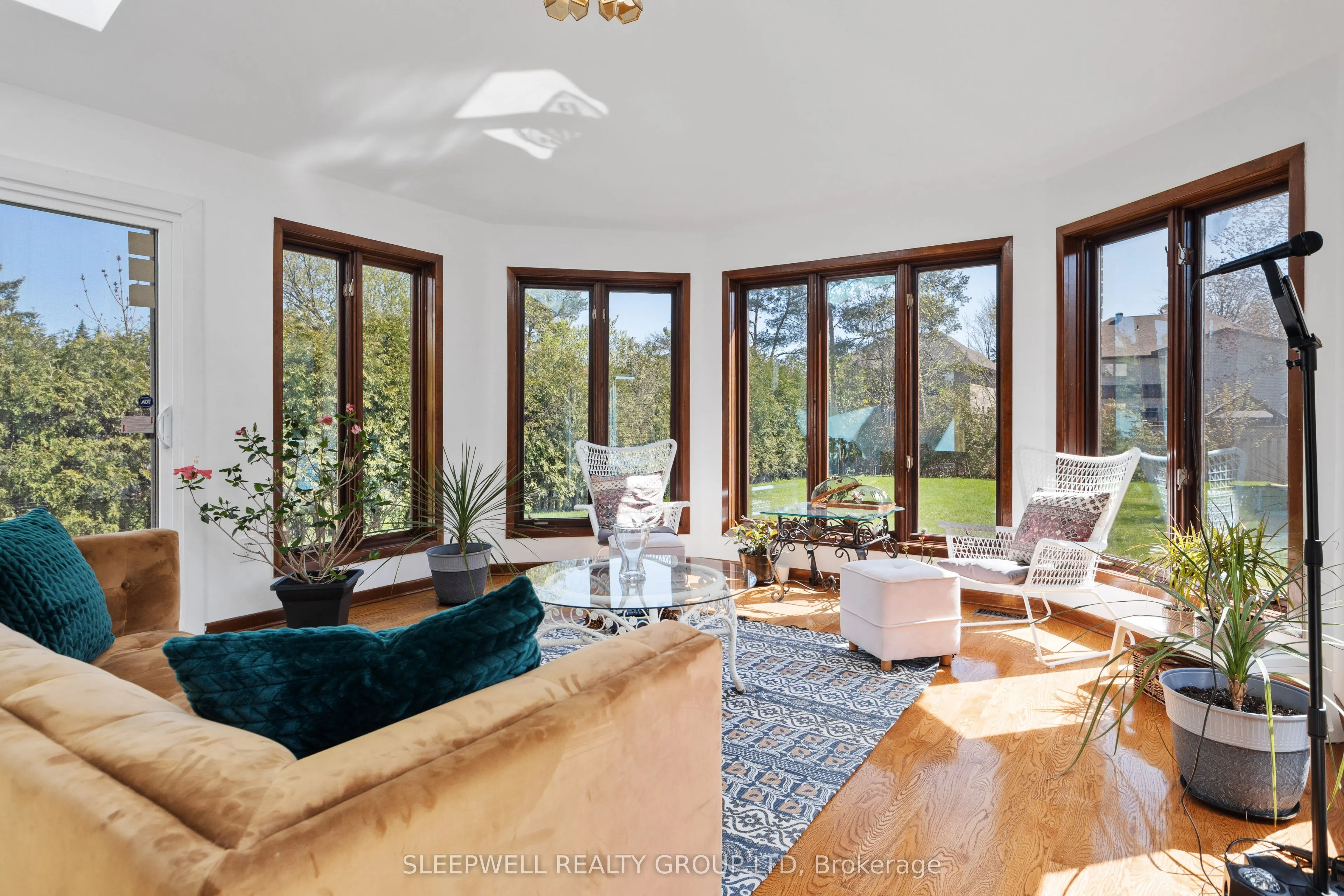 1545 Prince Of Wales Drive