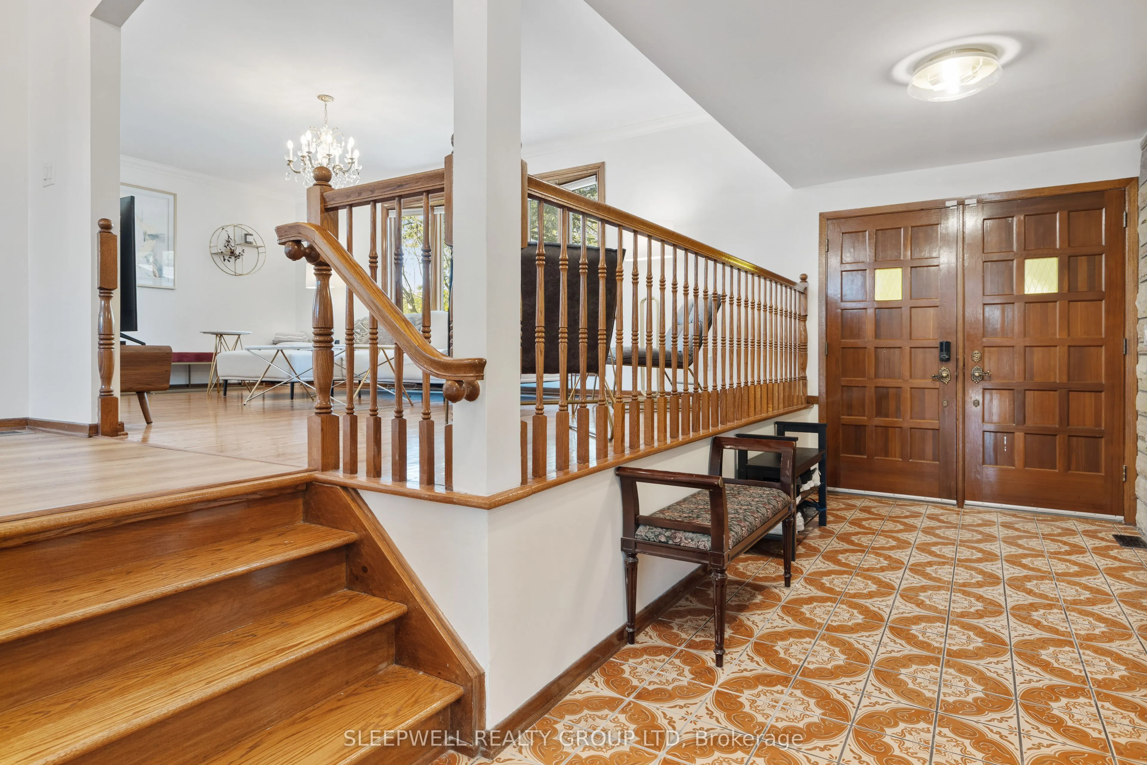 1545 Prince Of Wales Drive