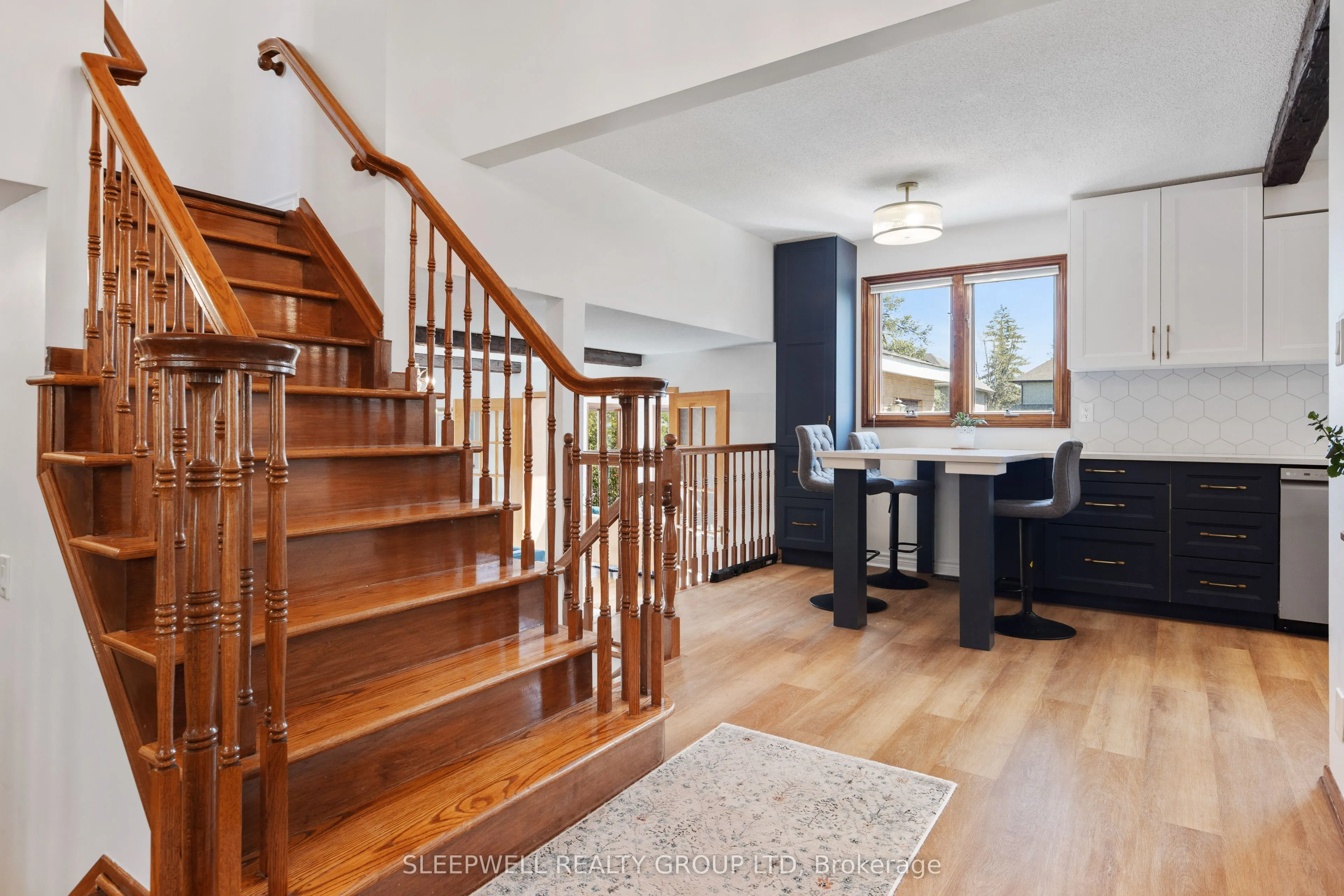 1545 Prince Of Wales Drive