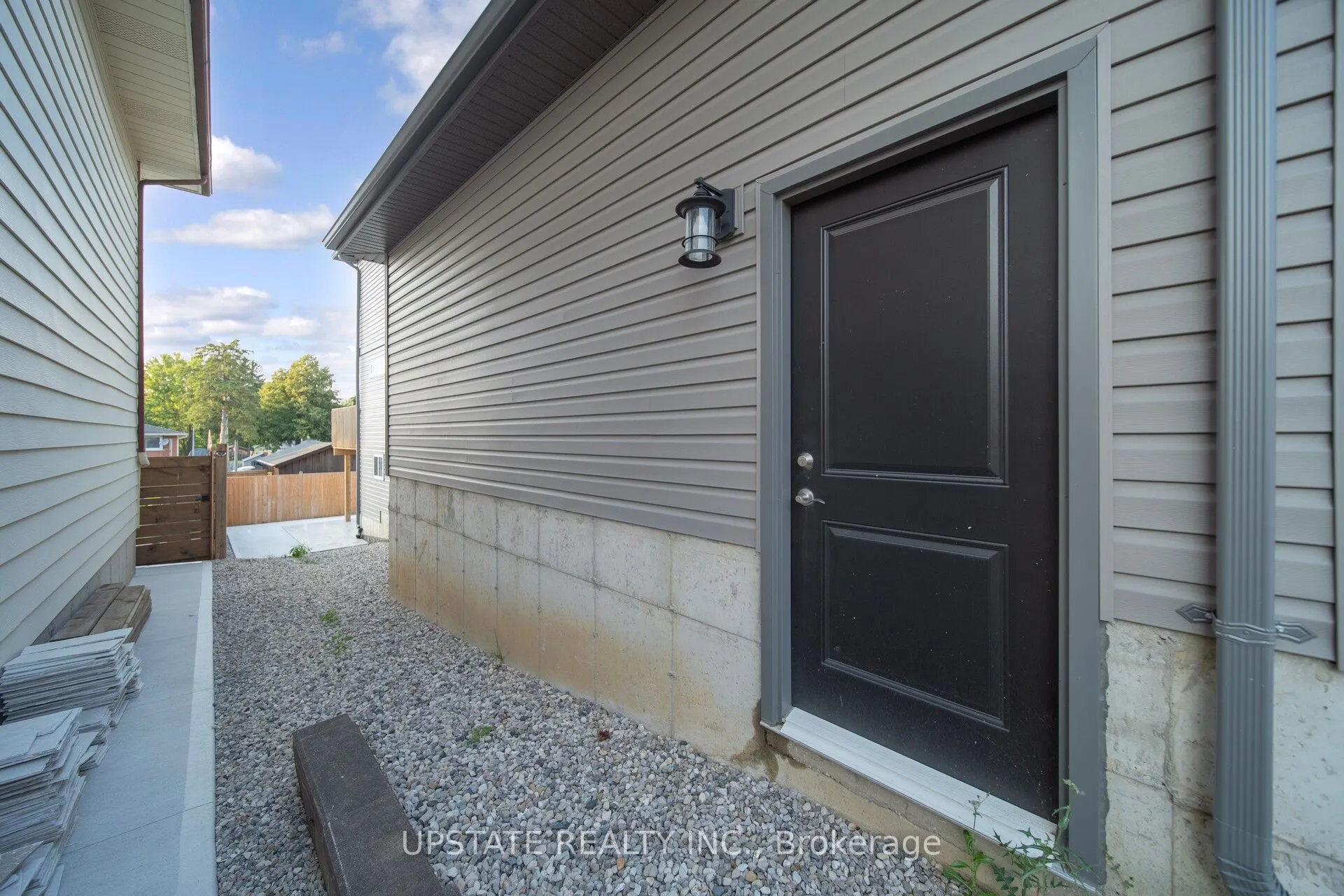 457 Spencer Street