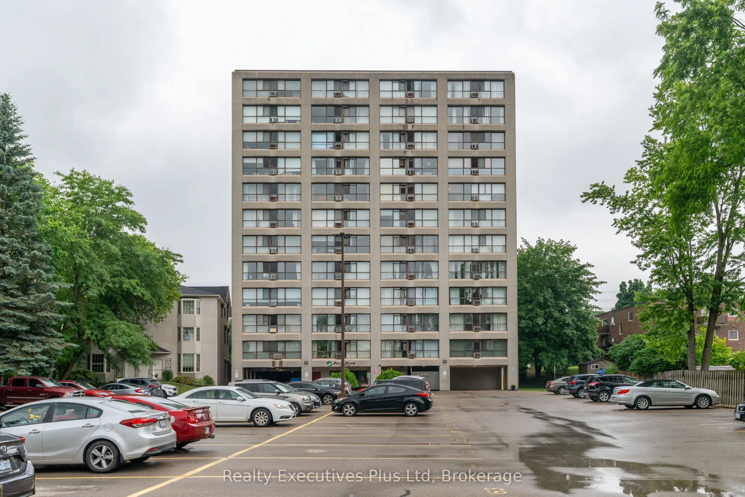 358 Waterloo Avenue, #902