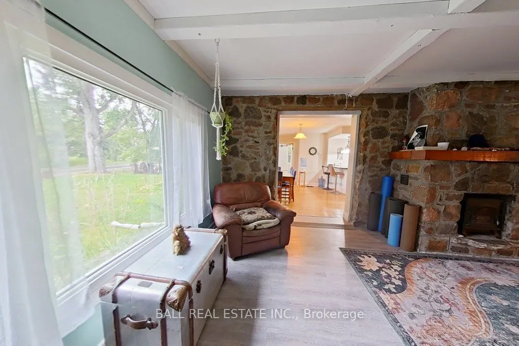 2056 Young's Point Road
