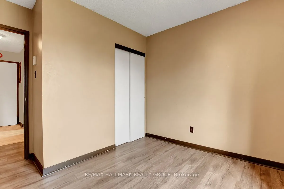 2041 Arrowsmith Drive, #401C