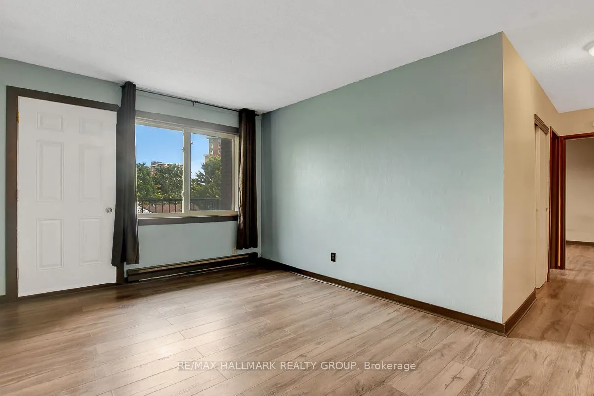 2041 Arrowsmith Drive, #401C