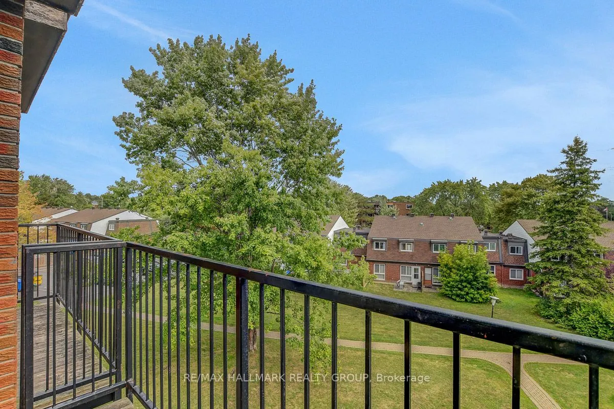 2041 Arrowsmith Drive, #401C