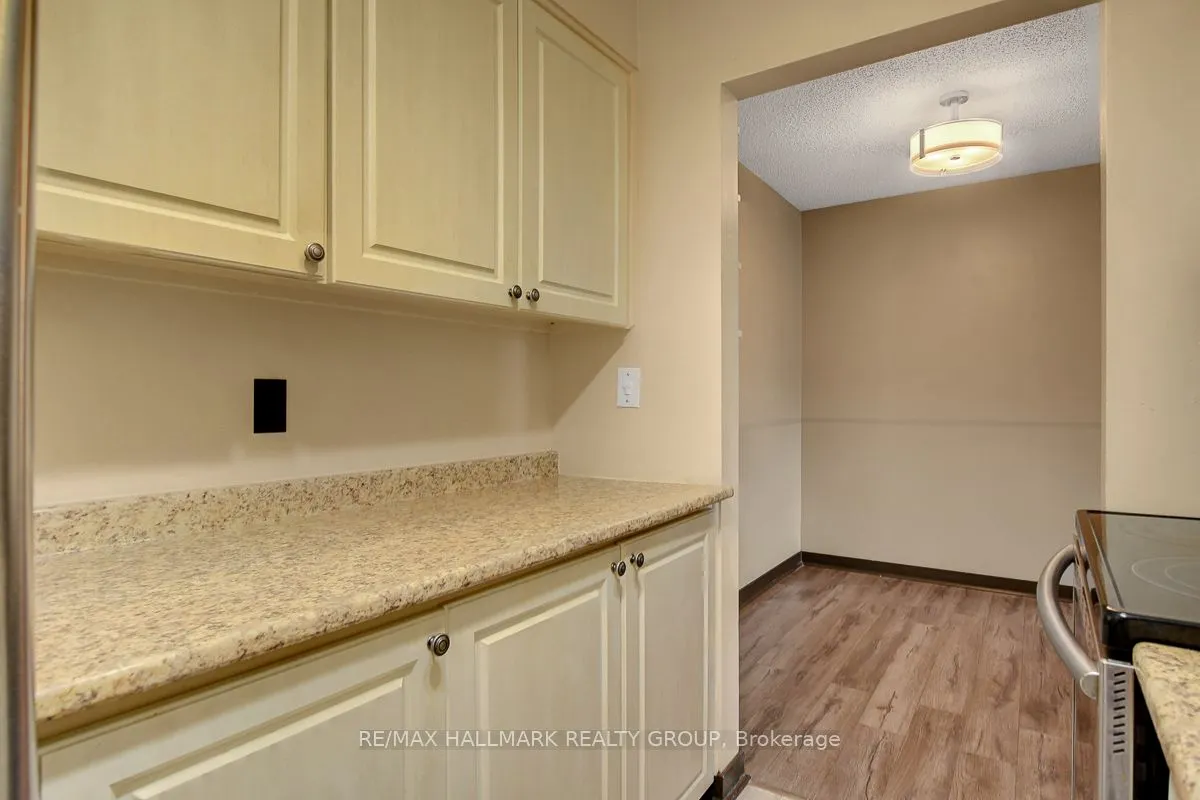 2041 Arrowsmith Drive, #401C