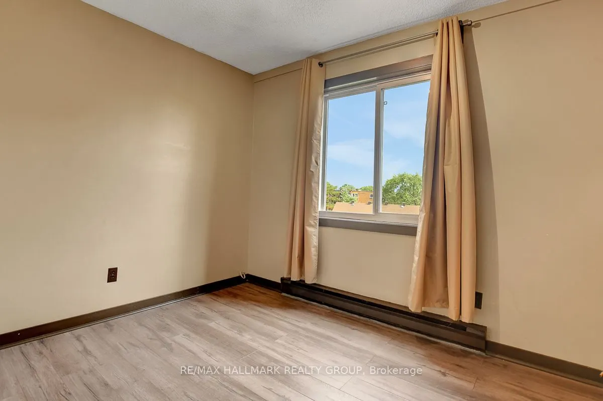 2041 Arrowsmith Drive, #401C
