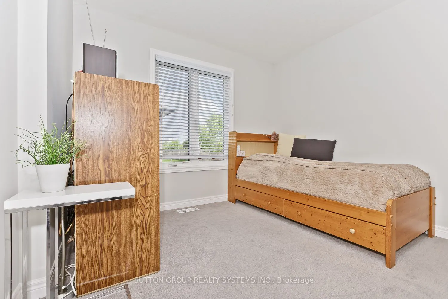 7768 Ascot Circle, #50