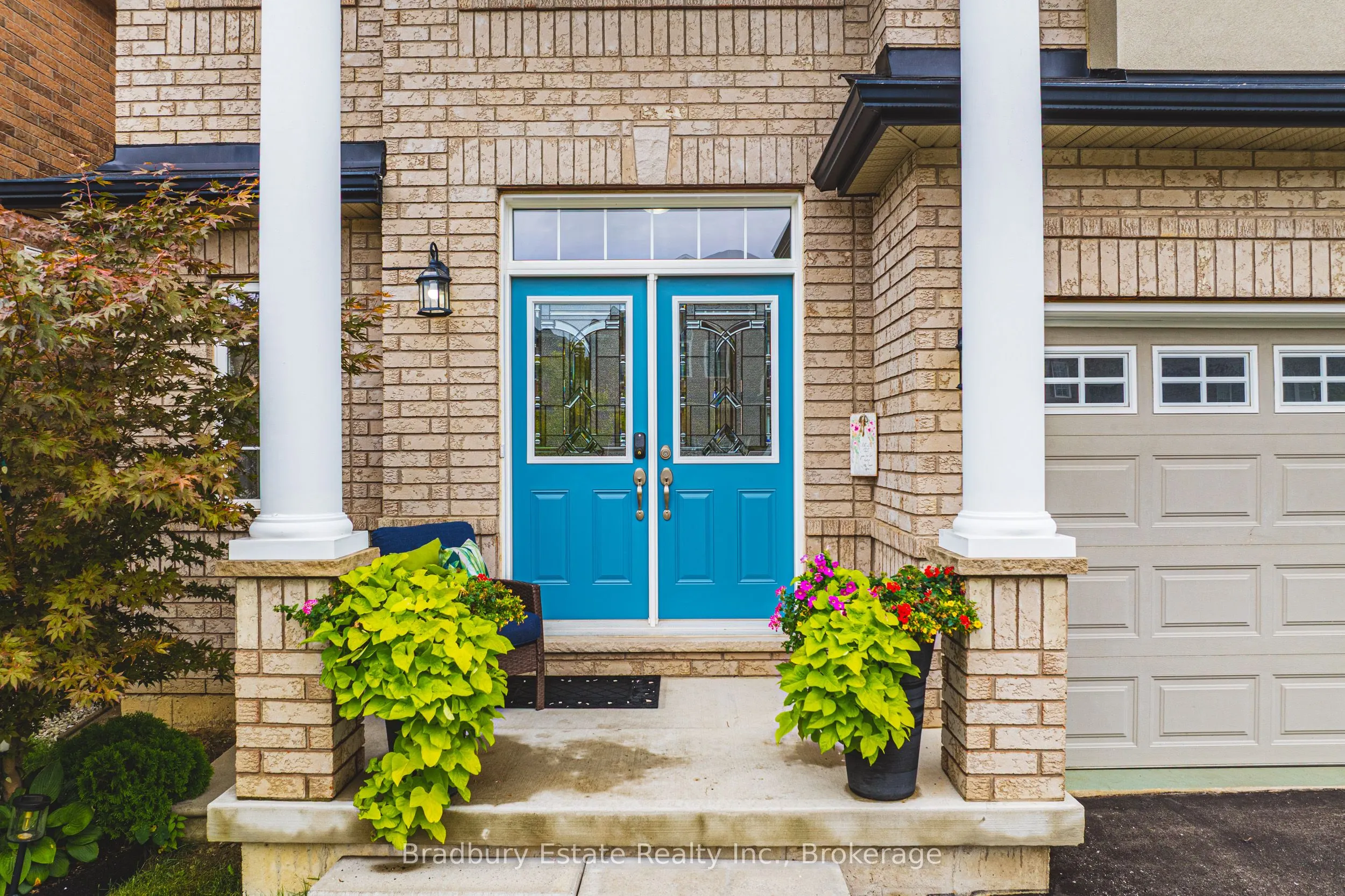 11 Weathering Heights Drive
