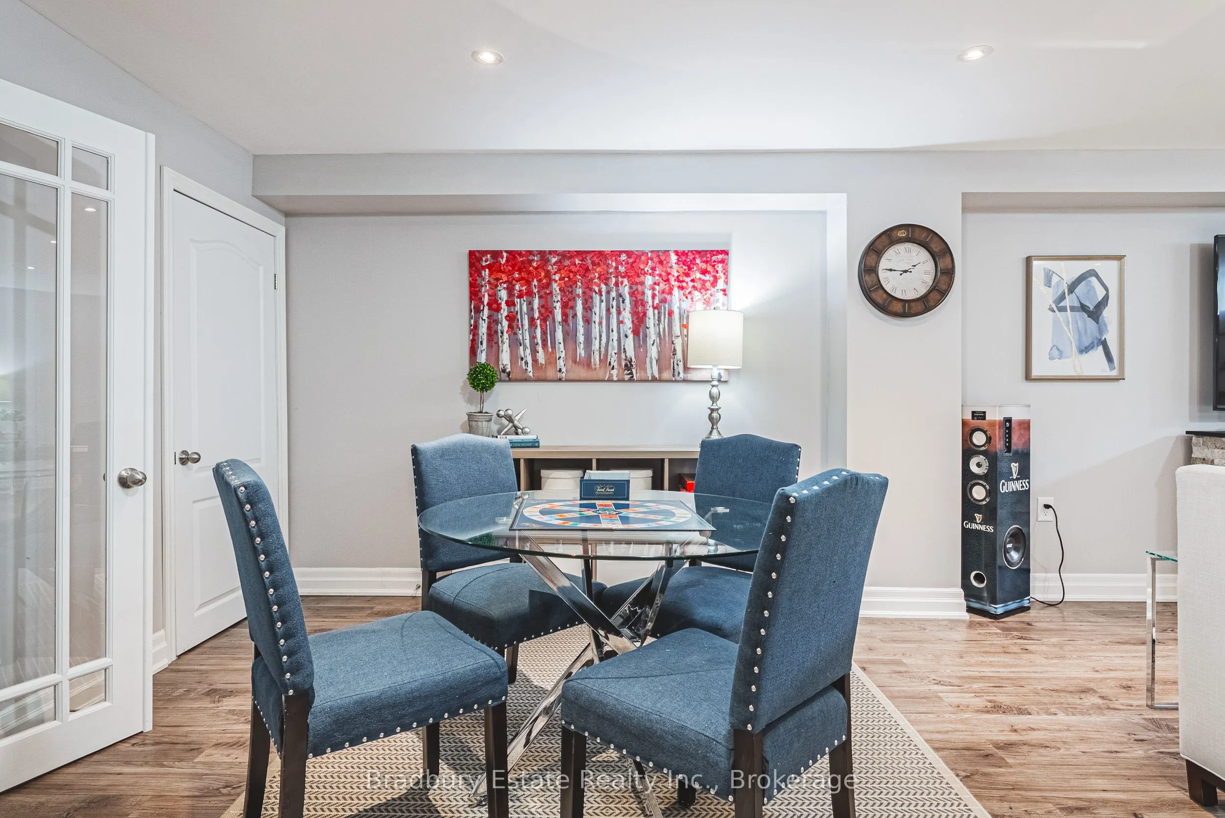 11 Weathering Heights Drive