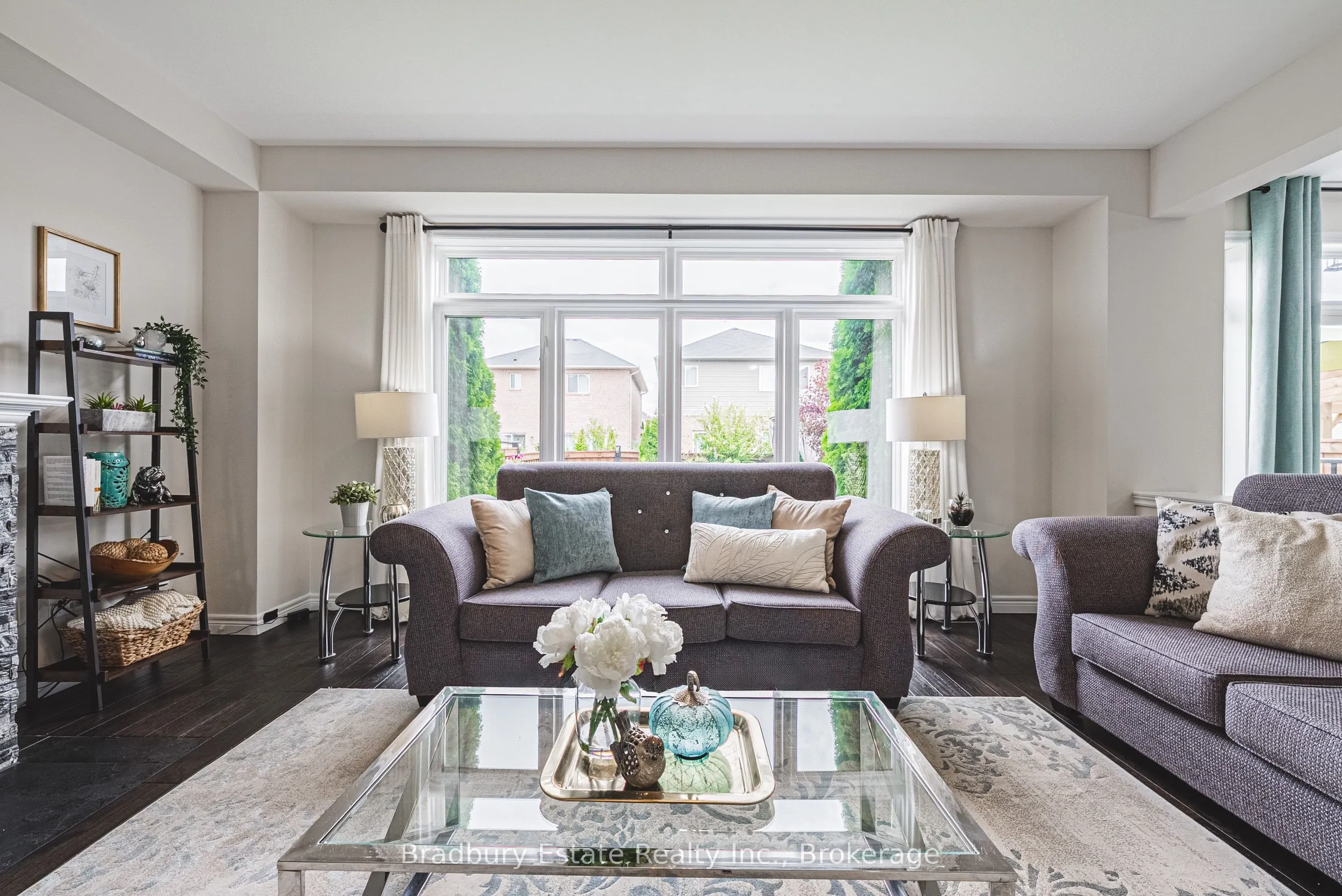 11 Weathering Heights Drive