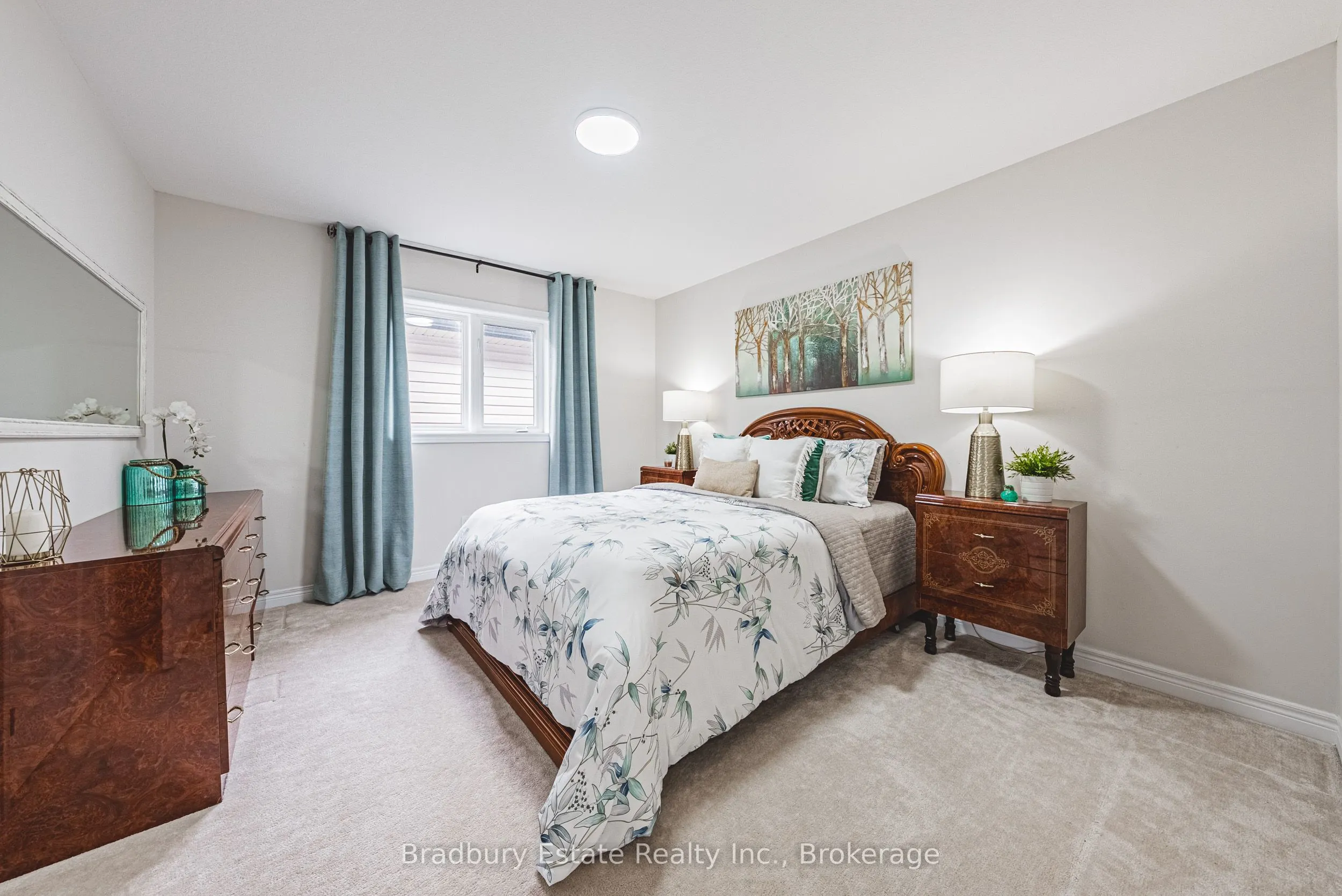 11 Weathering Heights Drive