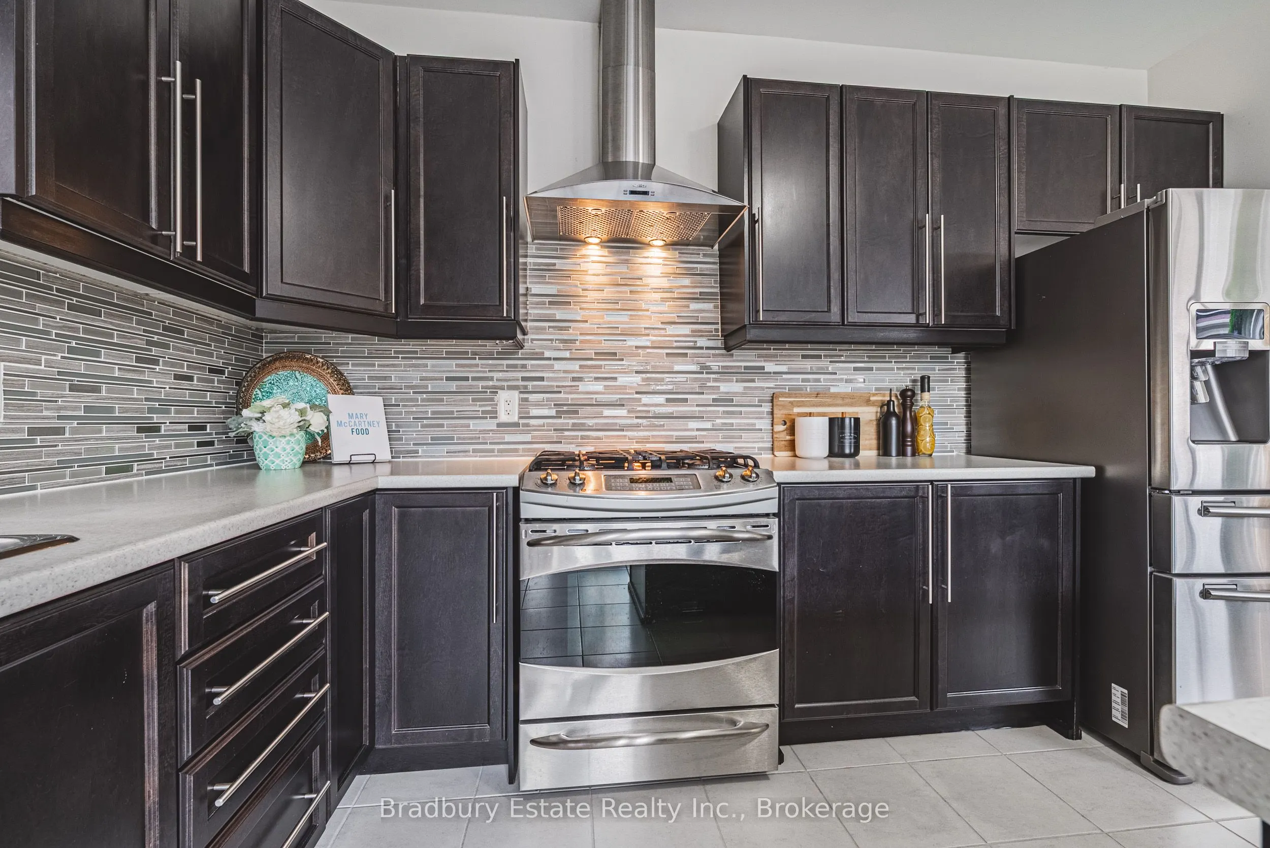 11 Weathering Heights Drive