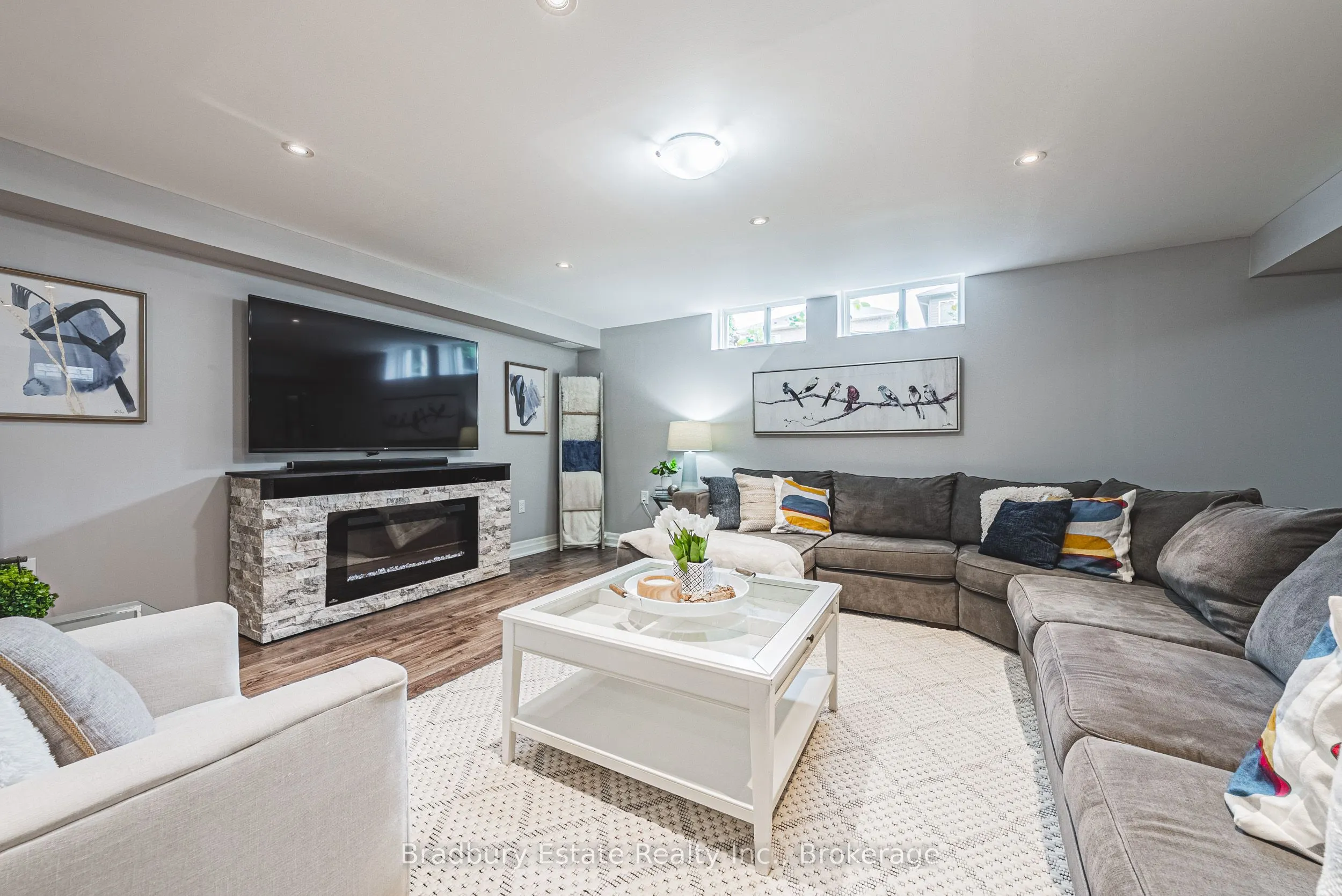 11 Weathering Heights Drive