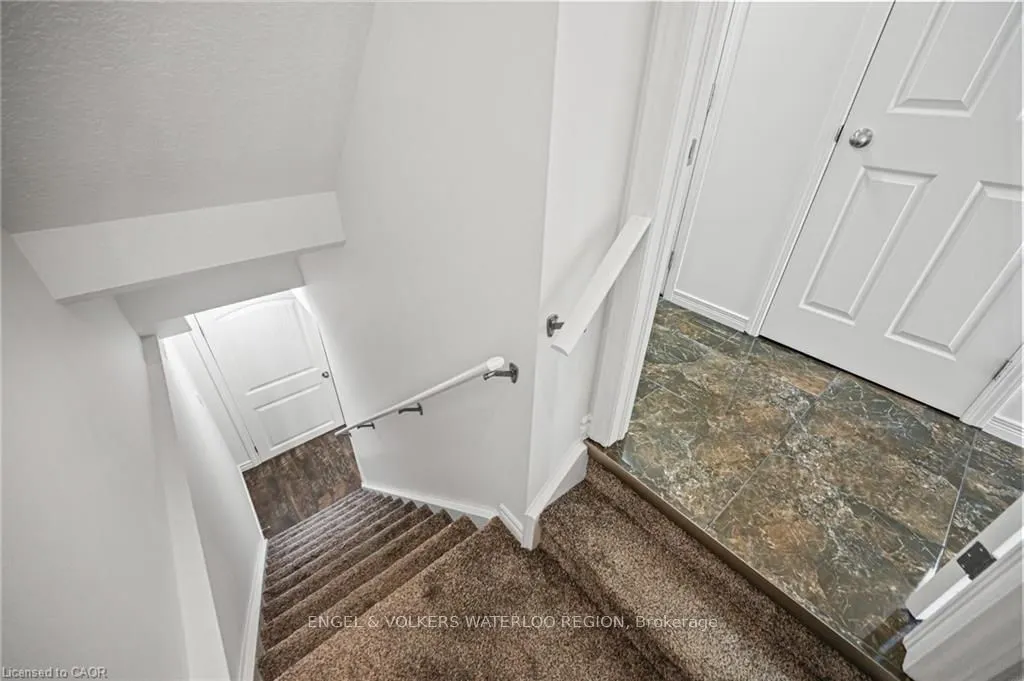 6 Upper Mercer Street, #D16