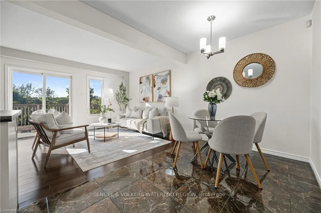 6 Upper Mercer Street, #D16
