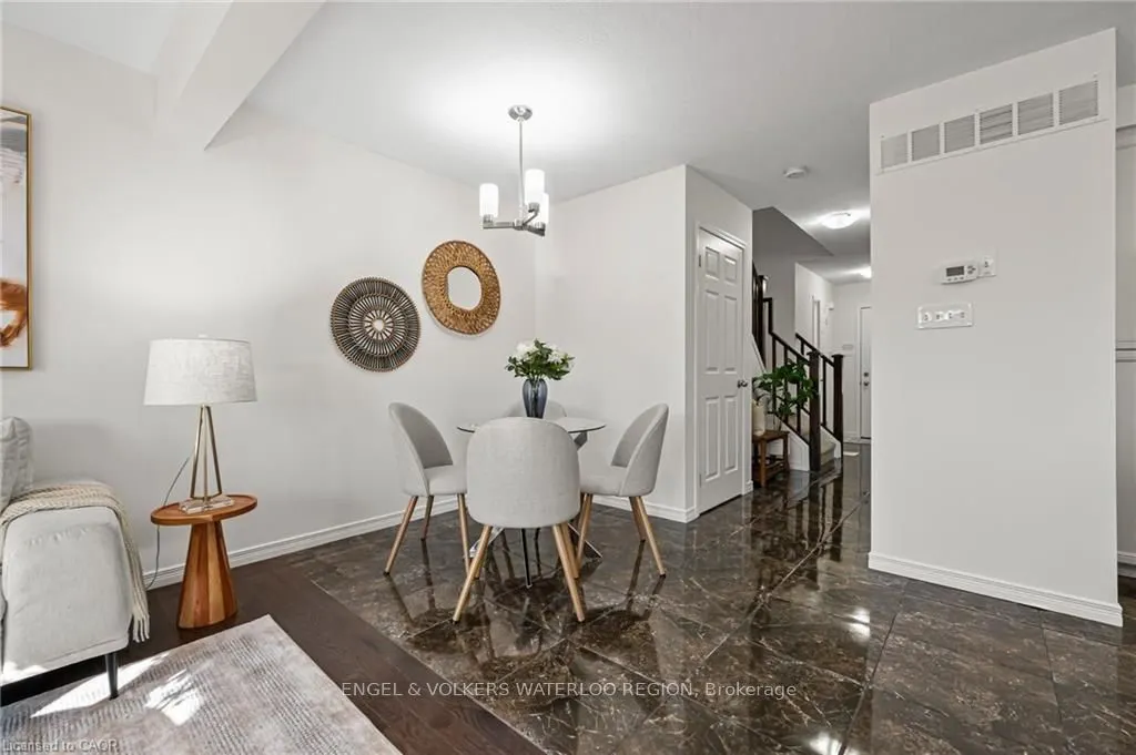 6 Upper Mercer Street, #D16