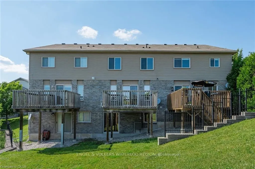 6 Upper Mercer Street, #D16