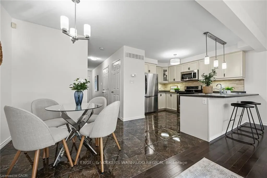 6 Upper Mercer Street, #D16