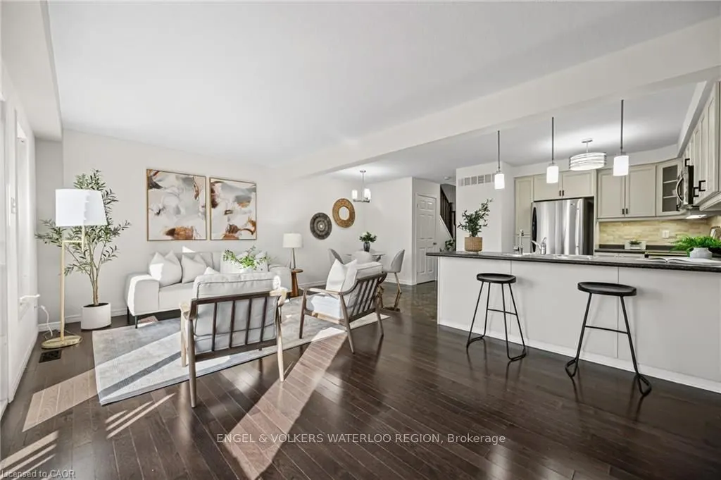 6 Upper Mercer Street, #D16
