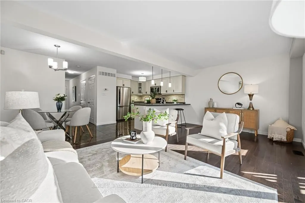 6 Upper Mercer Street, #D16