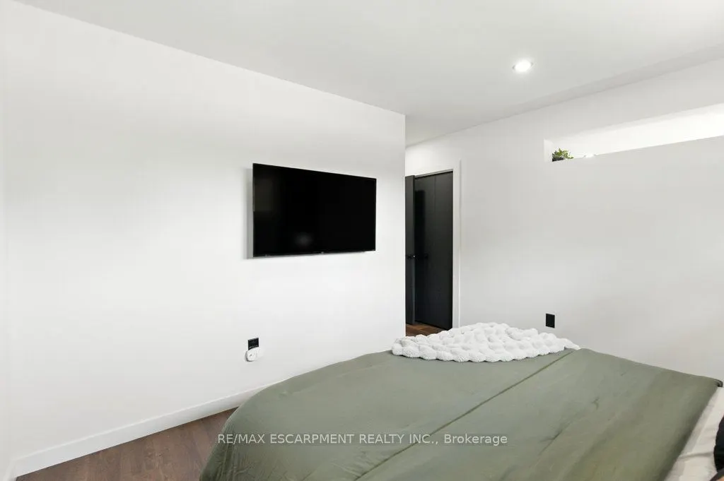 30 Cloke Court
