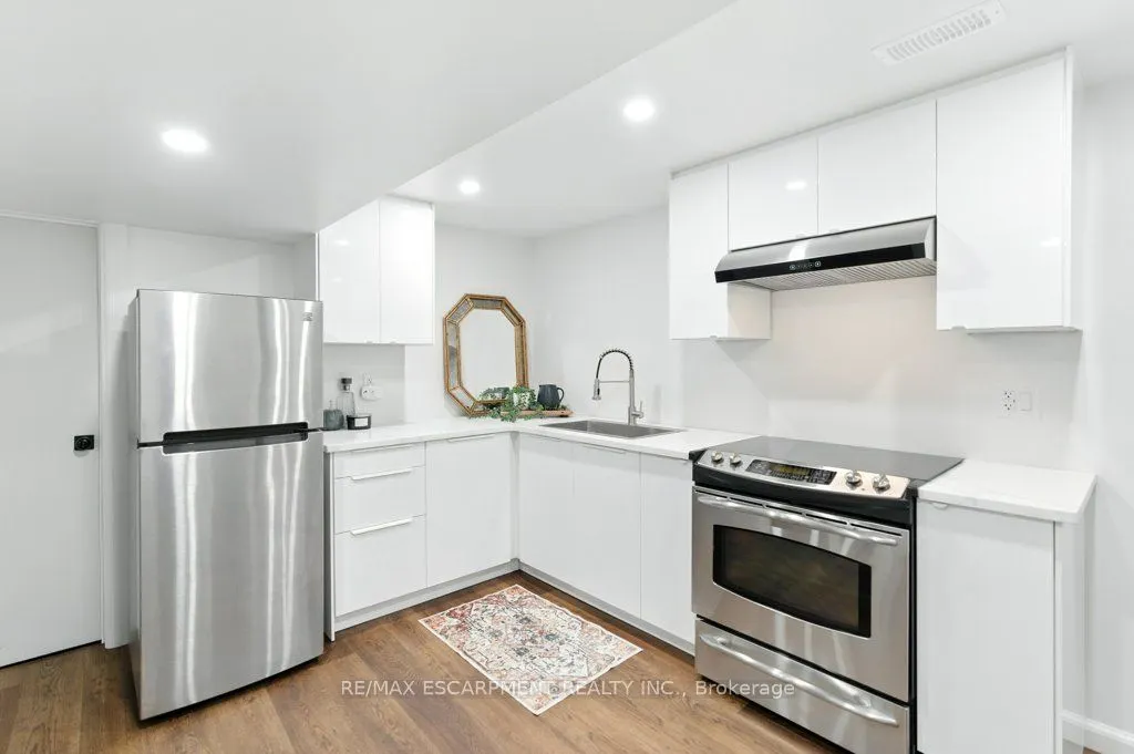 30 Cloke Court