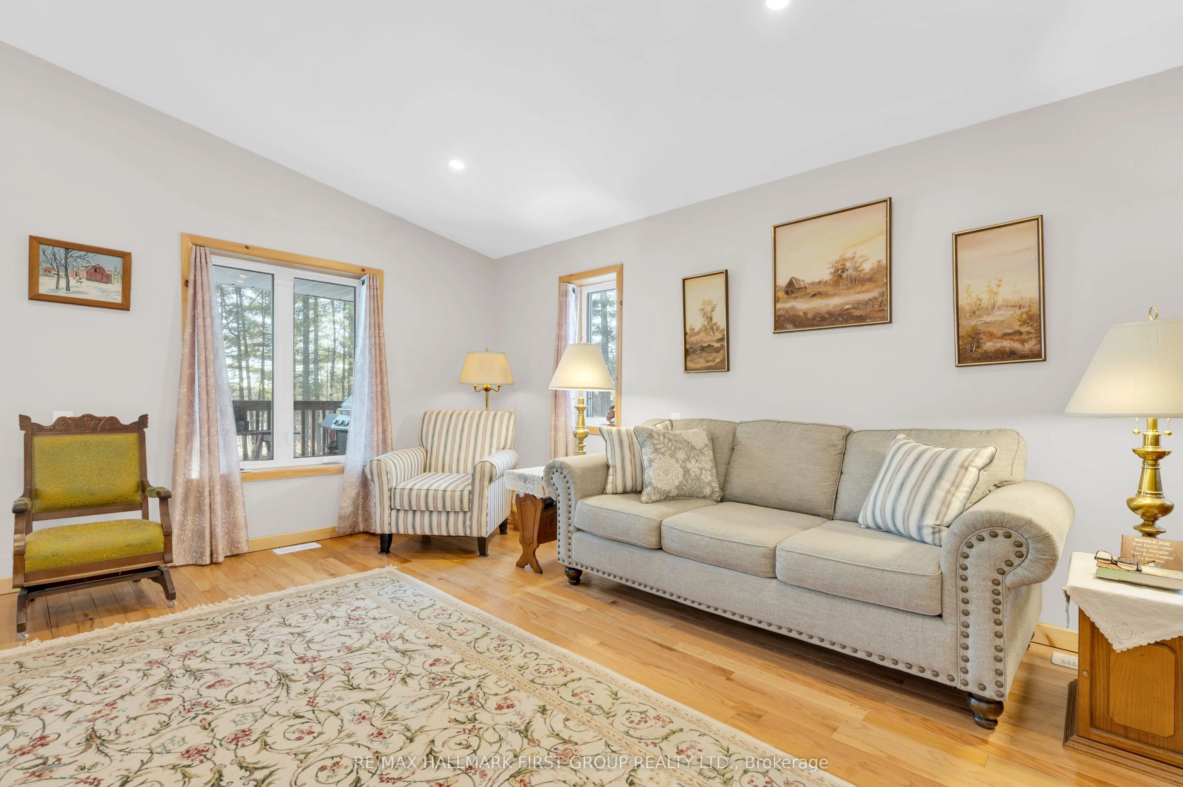 112 Moores Road