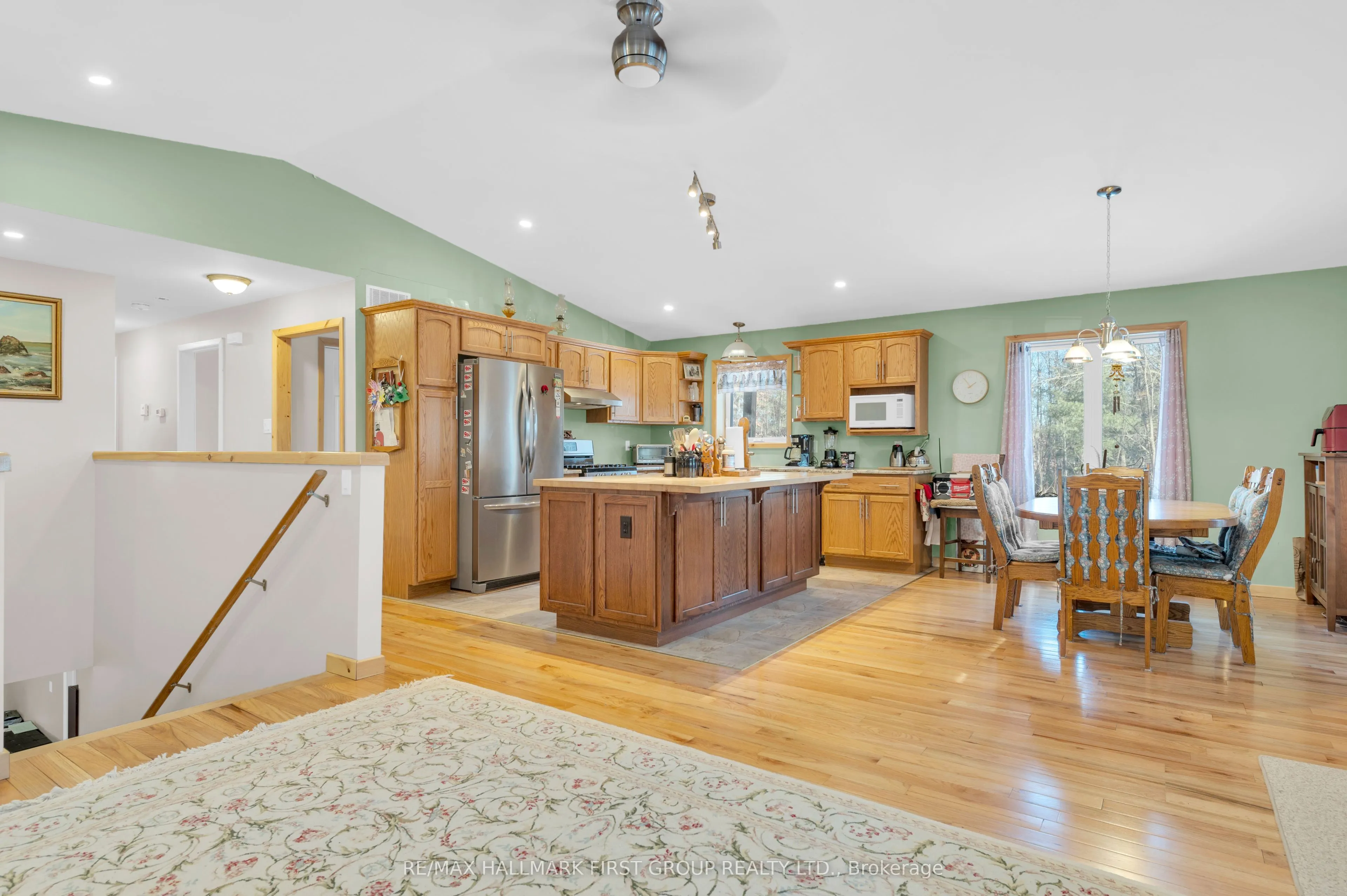 112 Moores Road