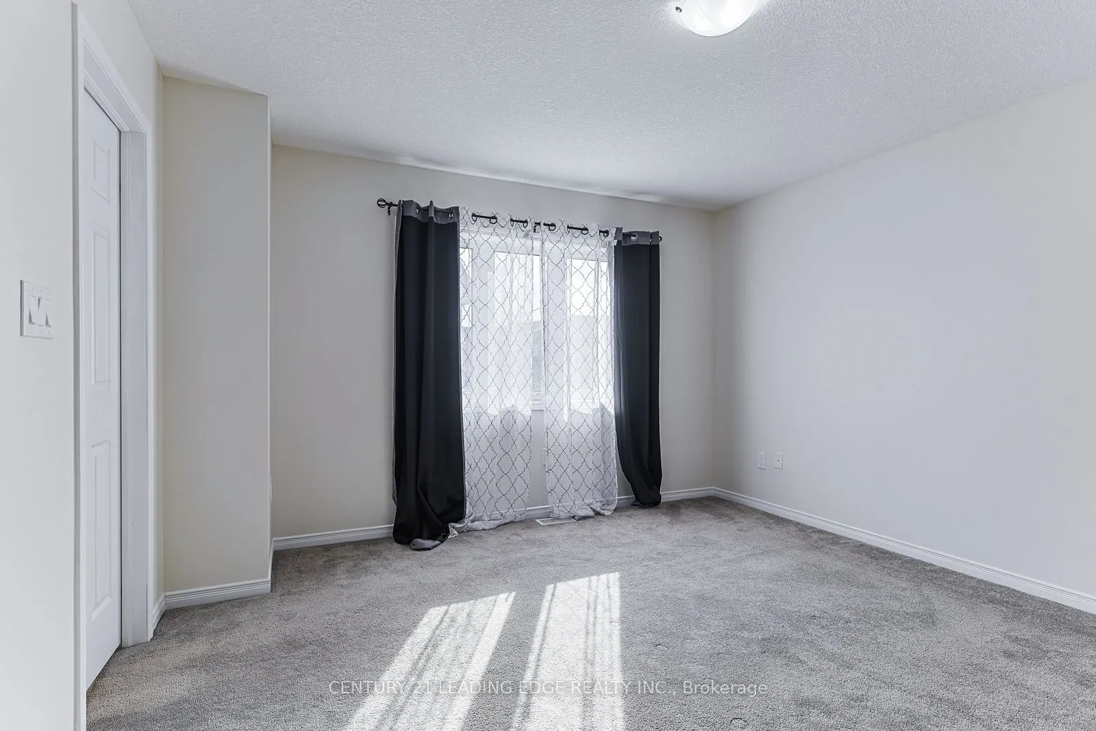153 Thompson Road