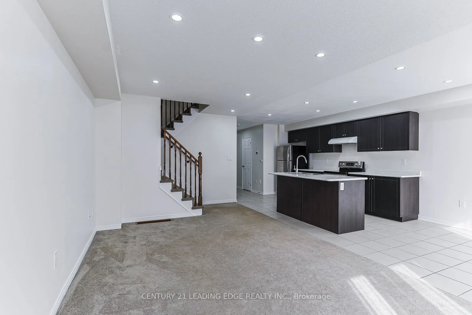153 Thompson Road