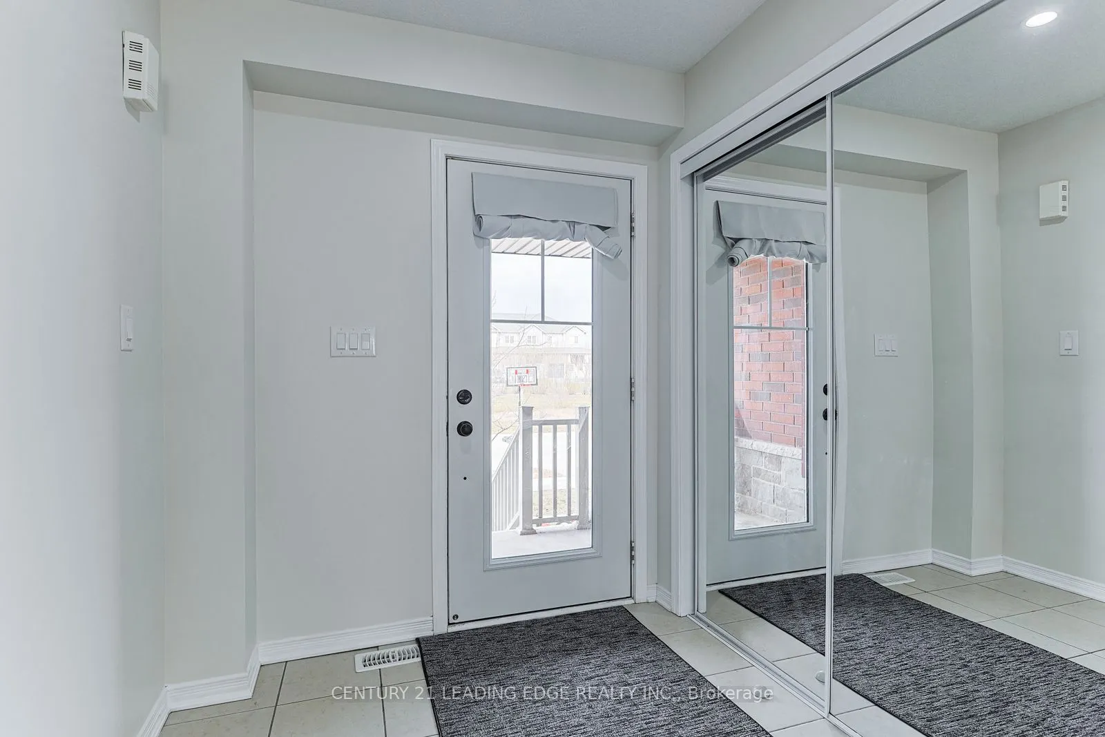 153 Thompson Road