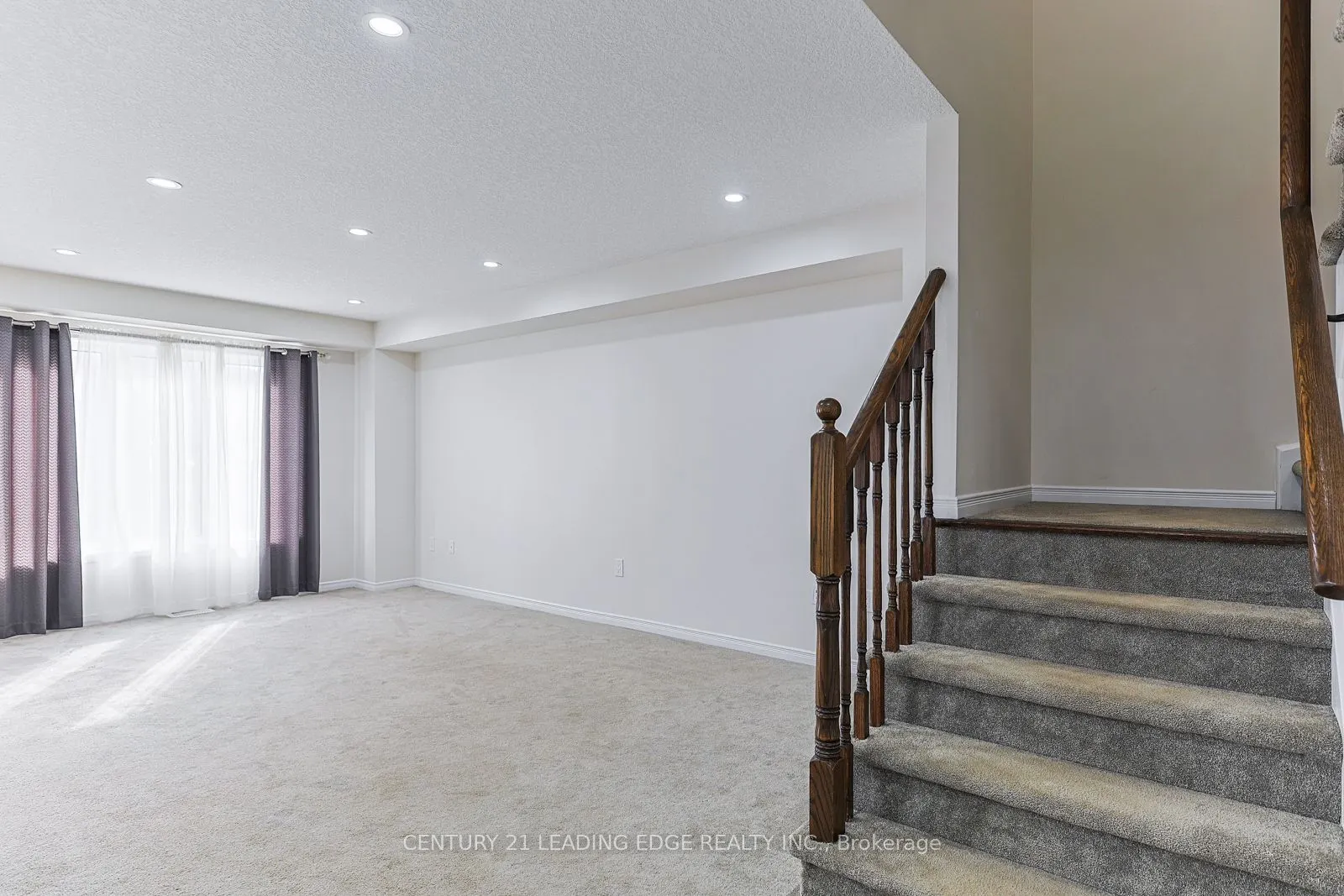 153 Thompson Road
