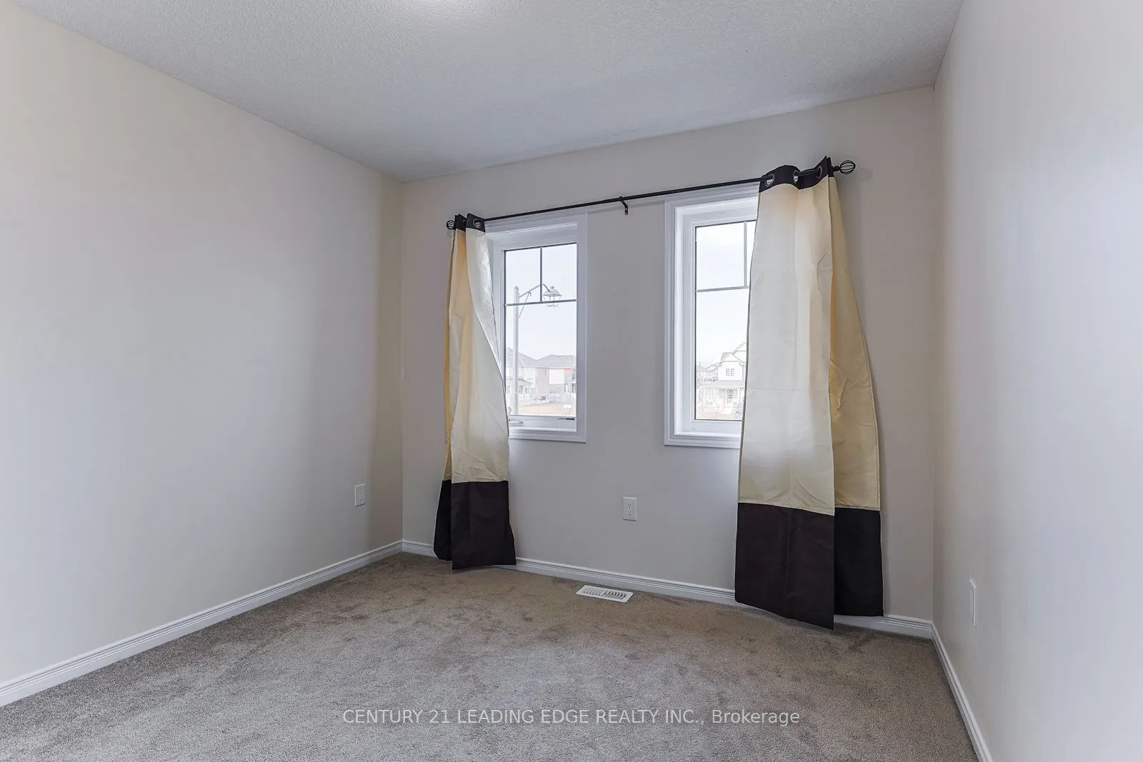 153 Thompson Road