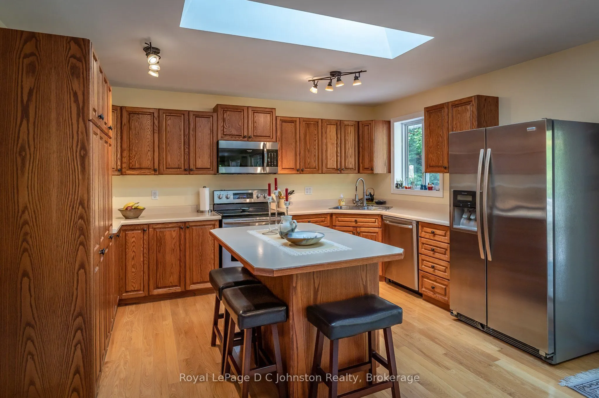 27 Gremik Crescent