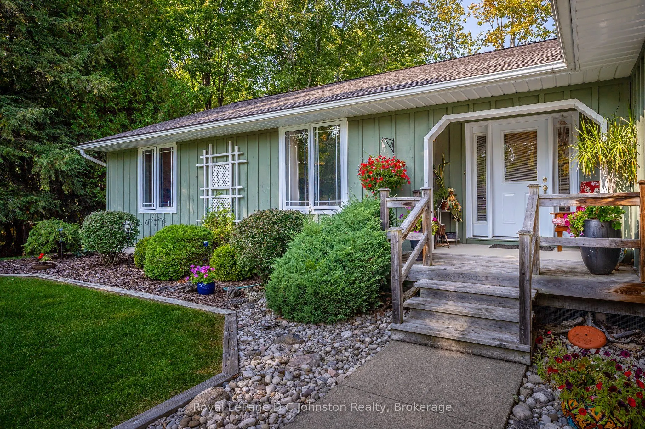 27 Gremik Crescent
