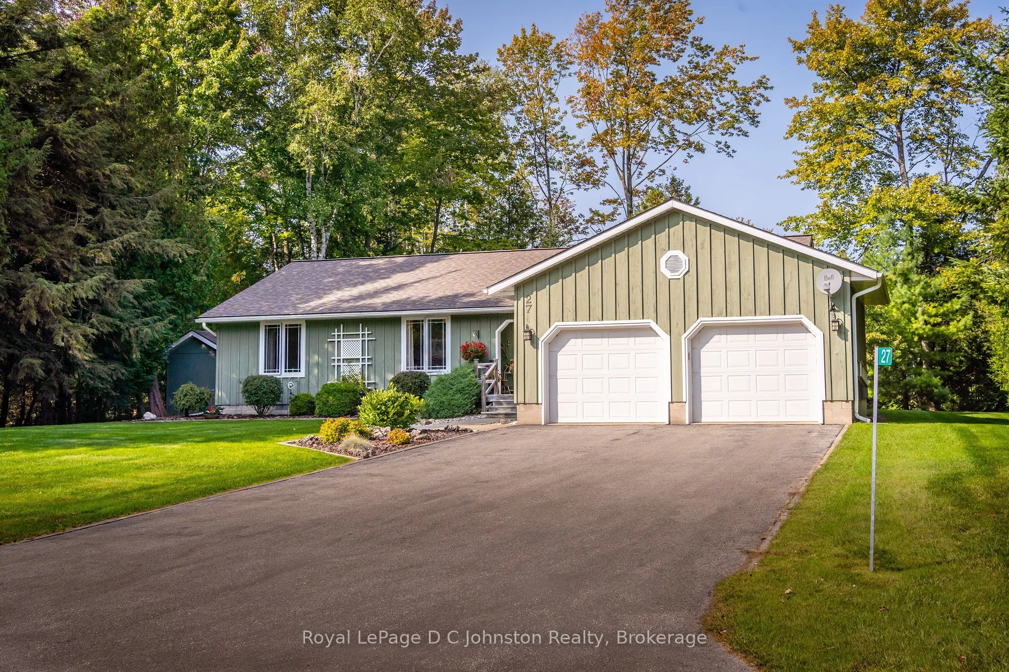 27 Gremik Crescent