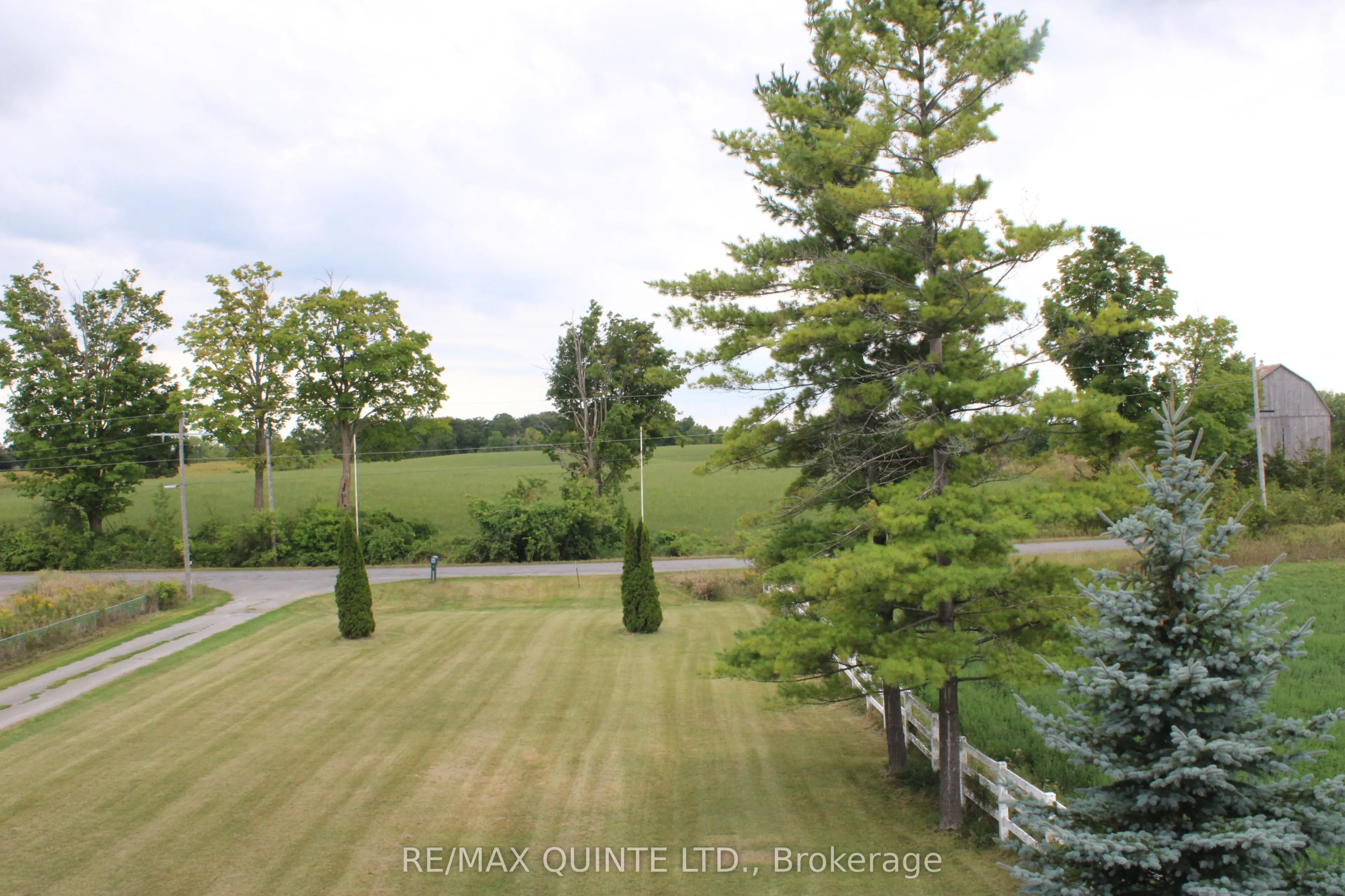 472 Maple Road