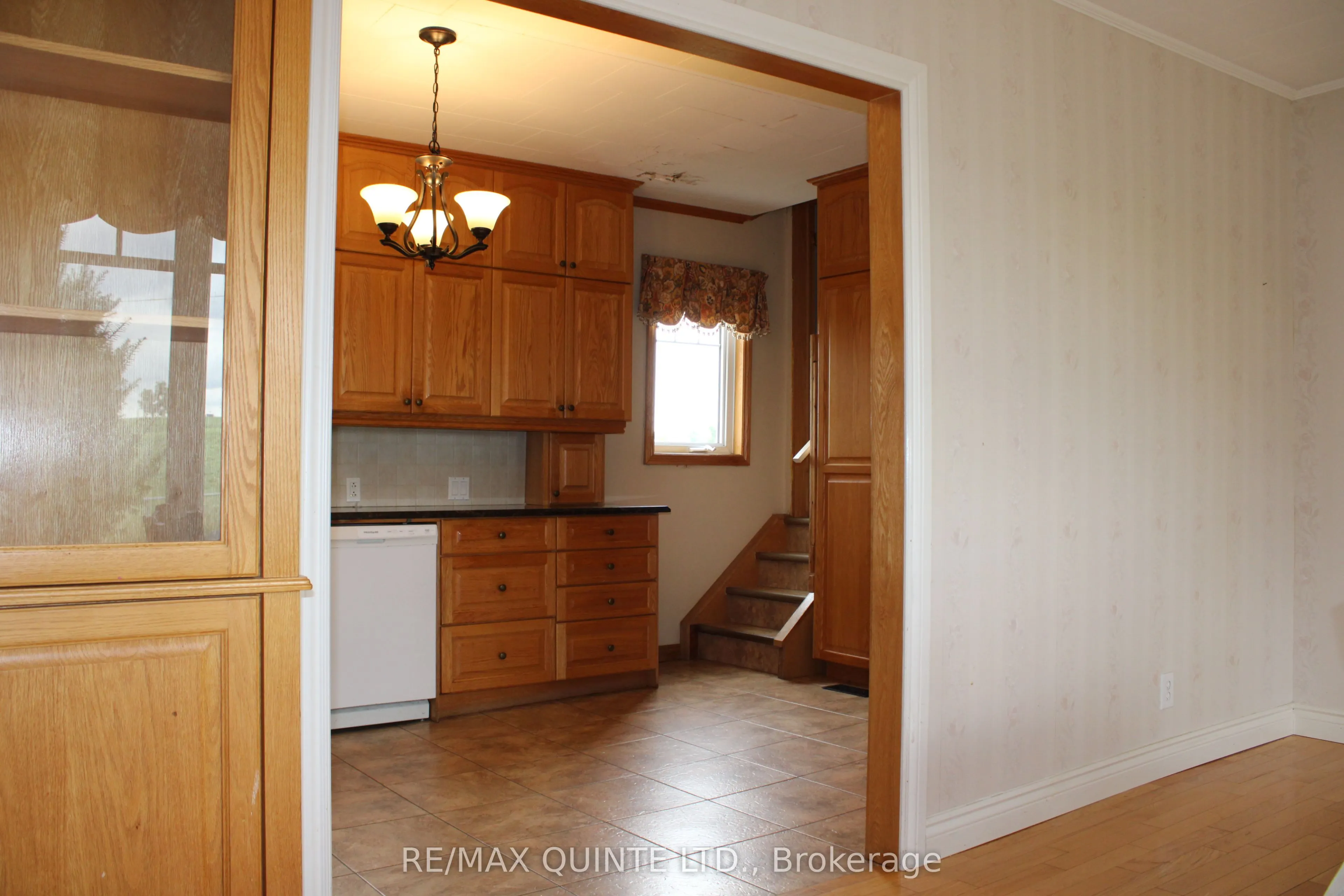 472 Maple Road