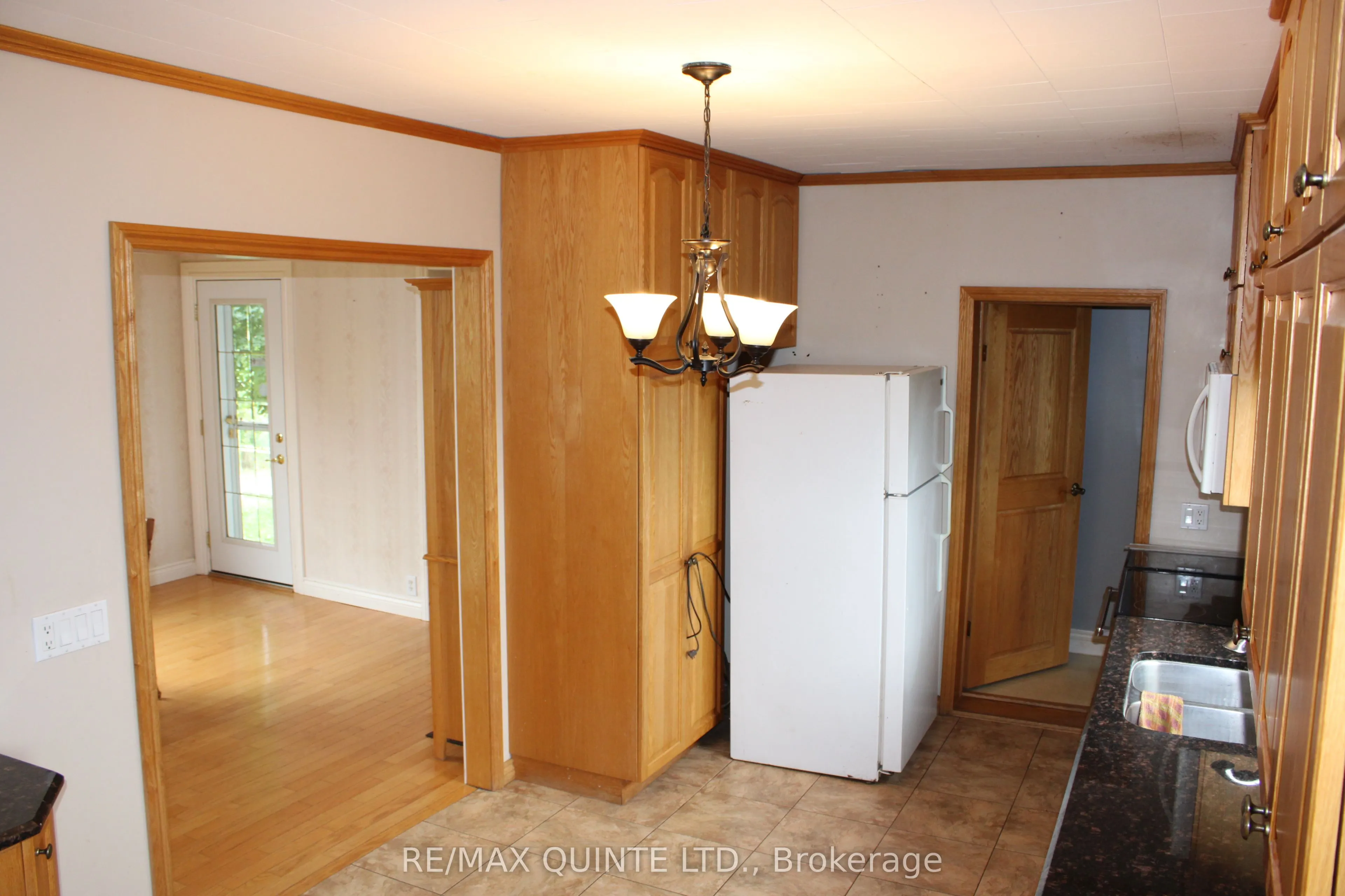 472 Maple Road