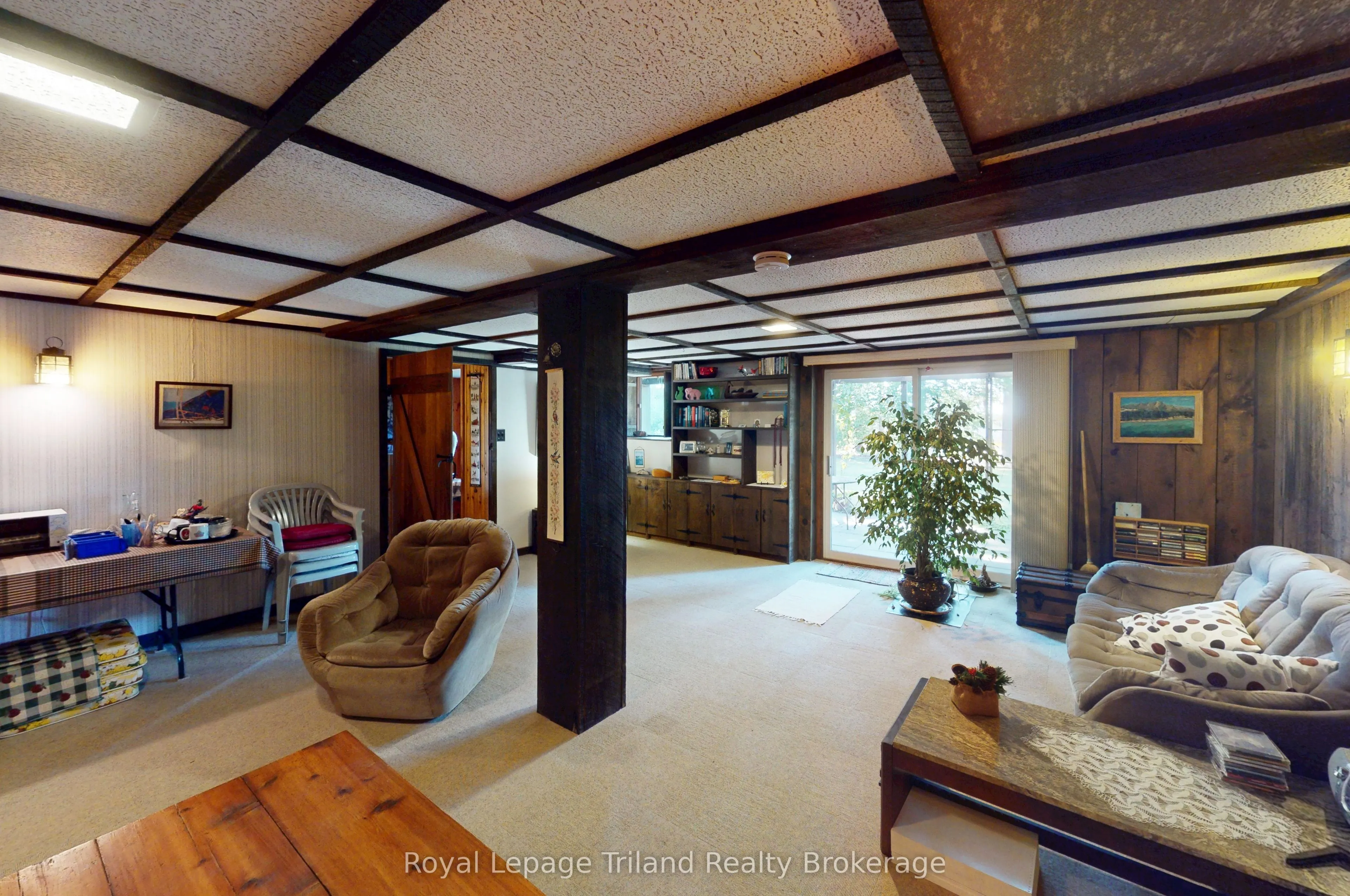 926 Sunset Boulevard