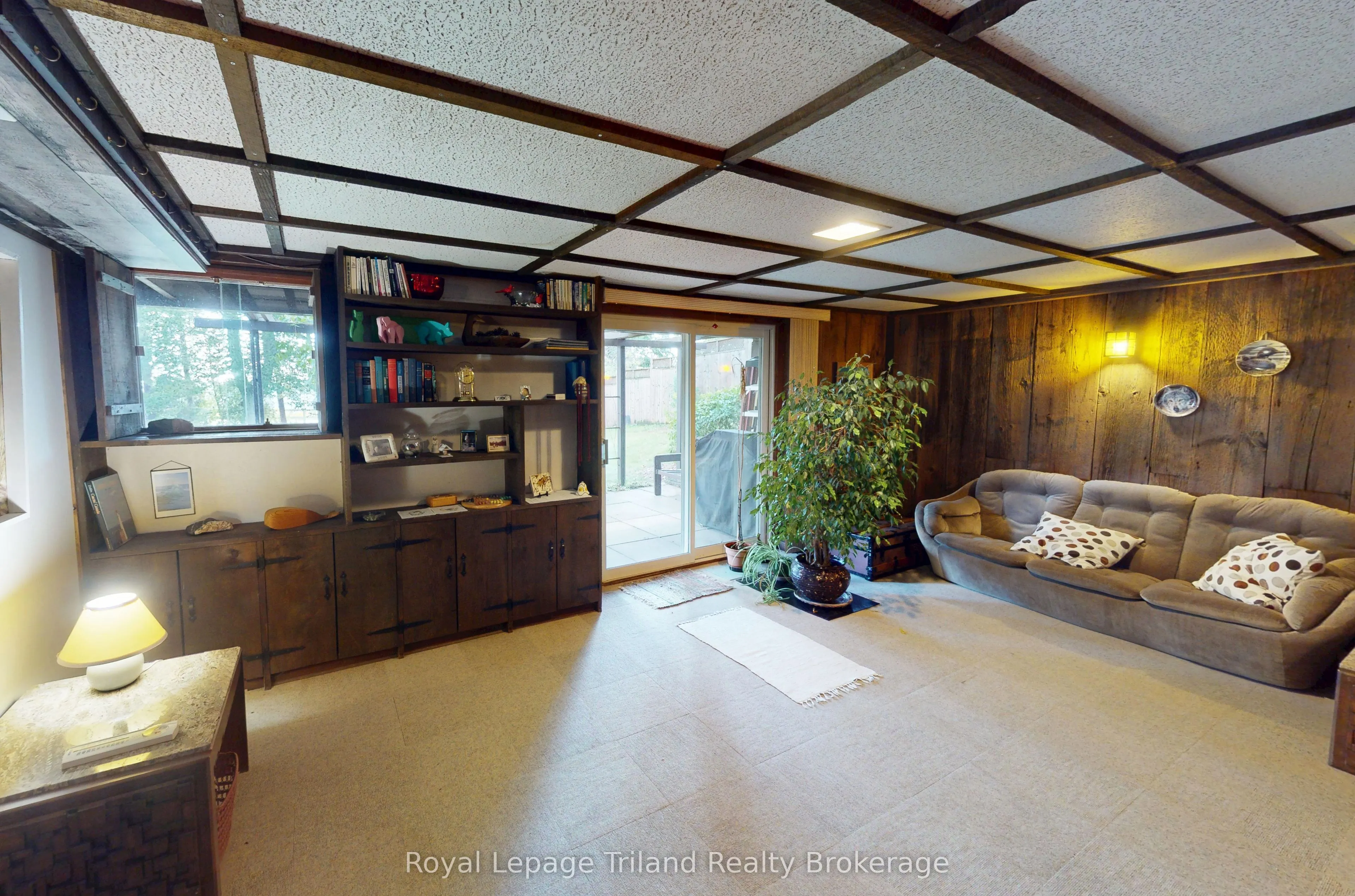 926 Sunset Boulevard
