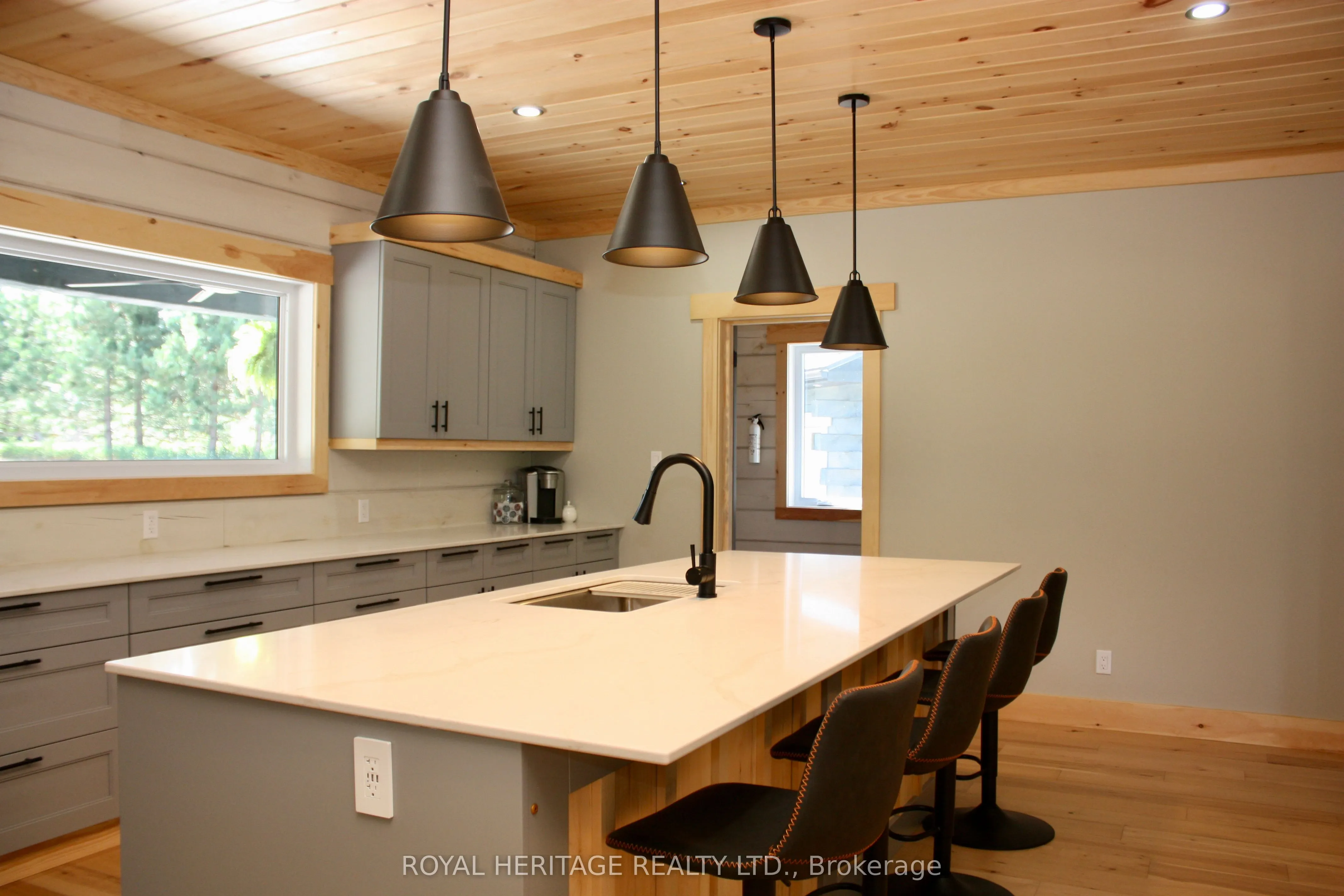 414 Pine View Ridge Road