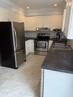 44 Burlington Crescent