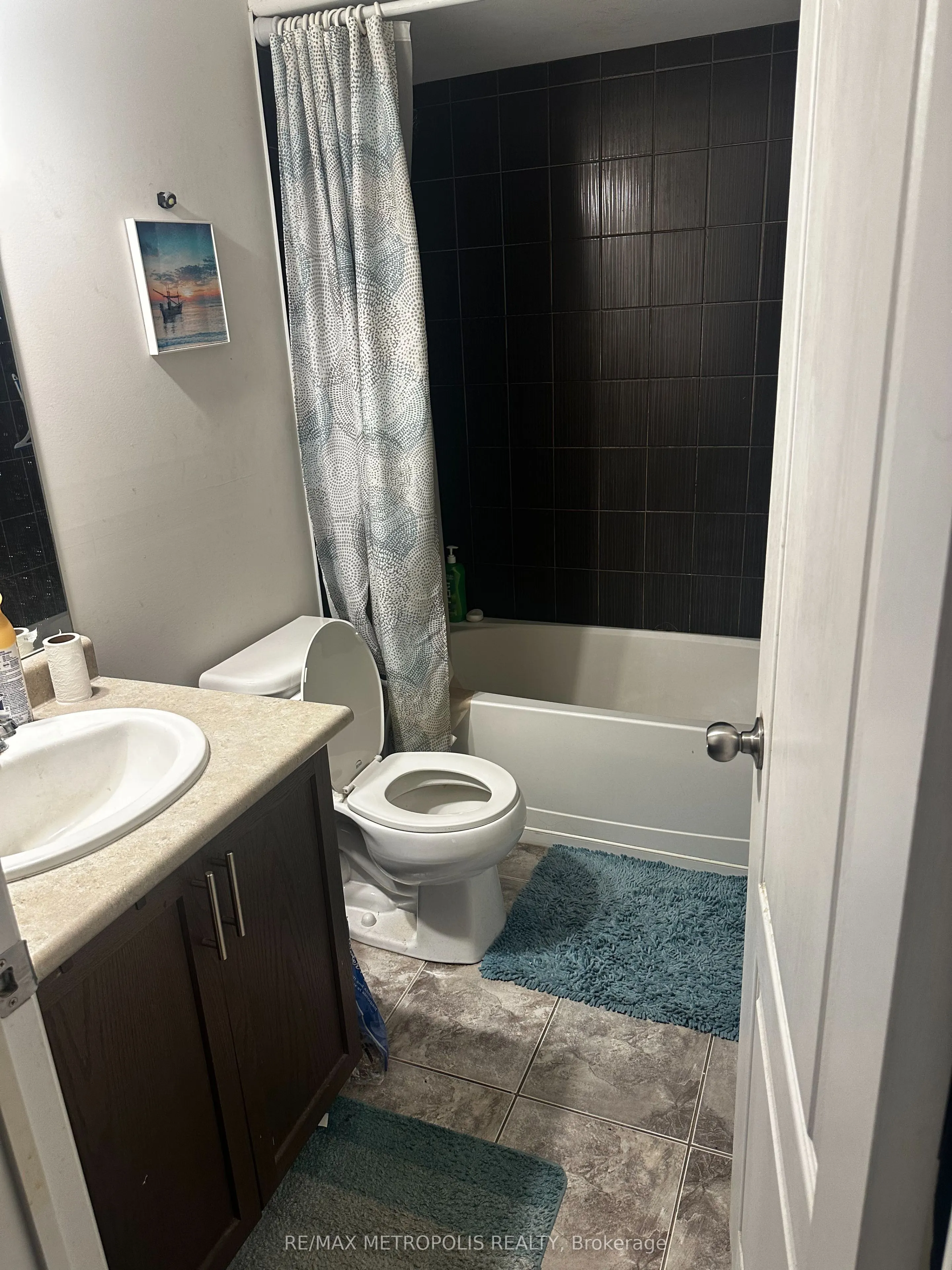 73 Summer Lane, #Upper Room1