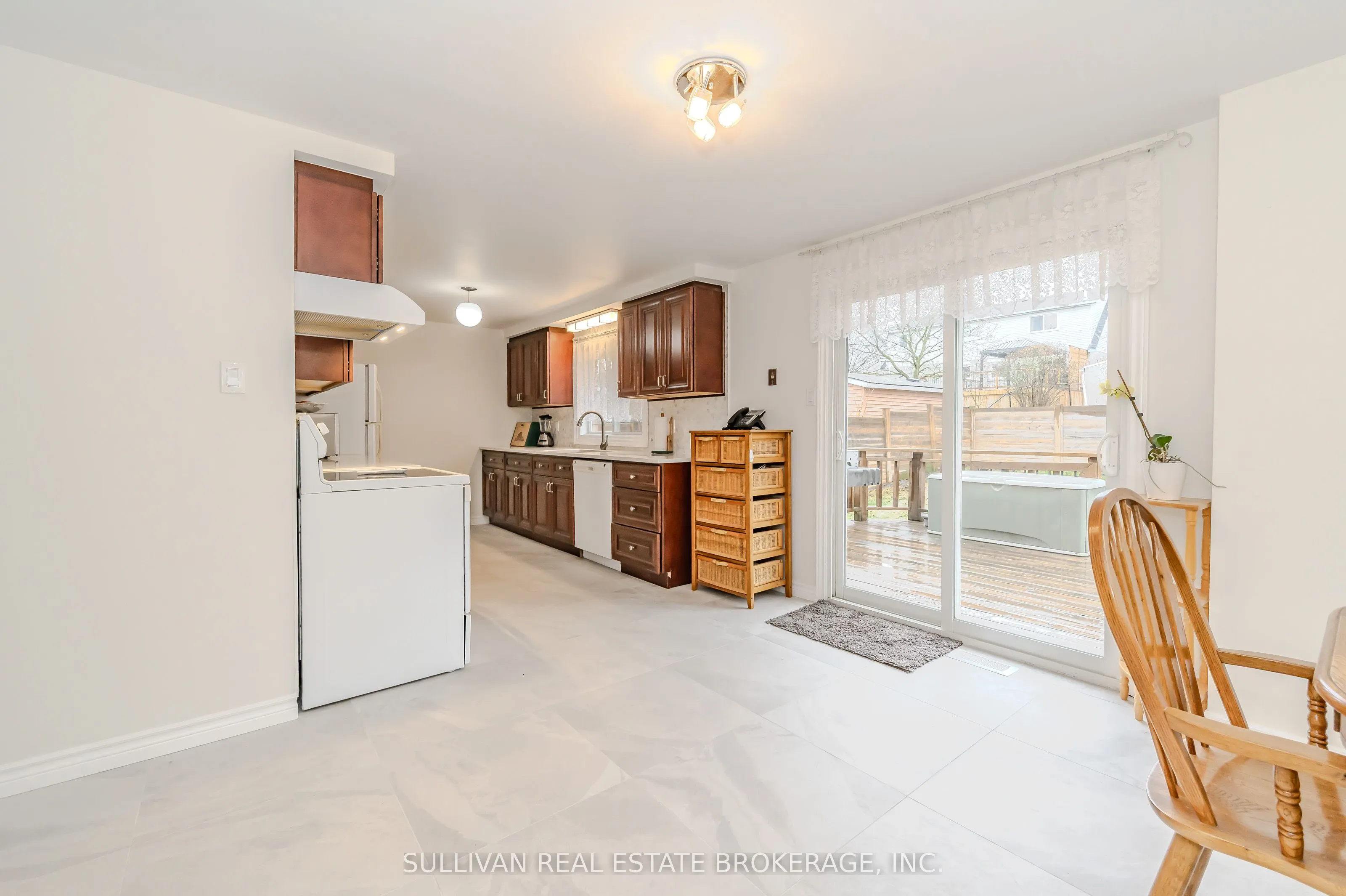 241 Elmira Road S